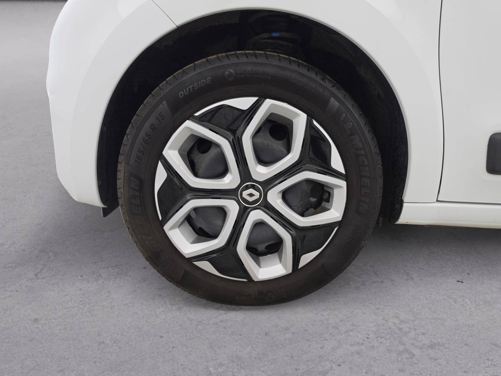 Vente en ligne Renault Twingo 3  SCe 65 au prix de 11 290 €