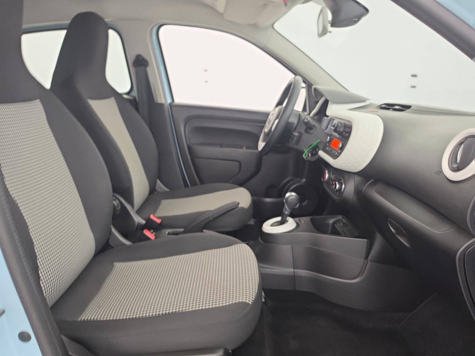 Vente en ligne Renault Twingo Electrique Twingo III E-Tech au prix de 13 490 €