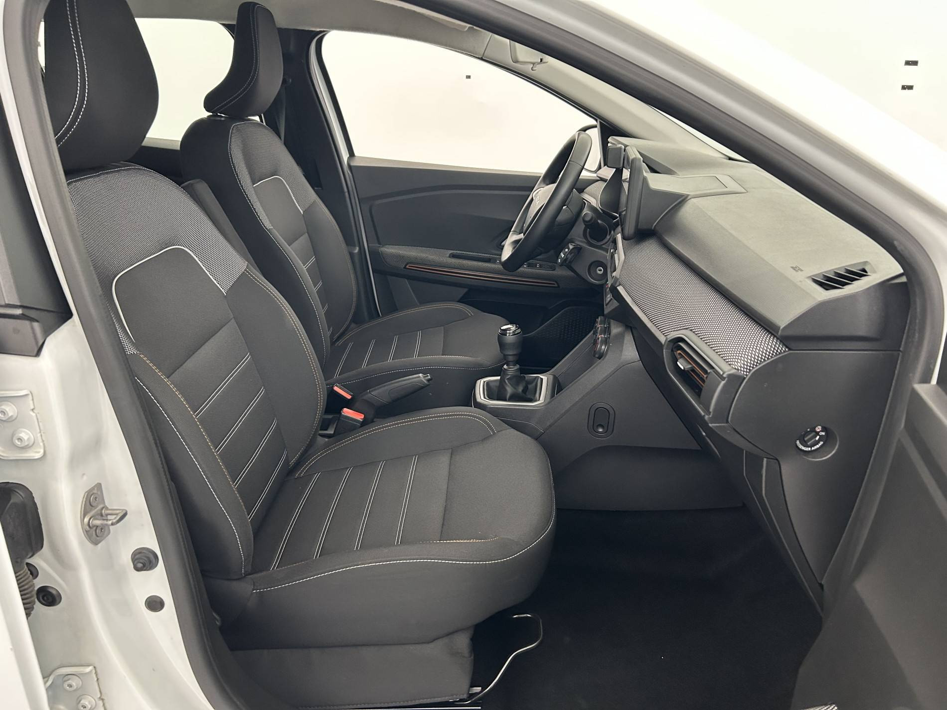 Vente en ligne Dacia Sandero  ECO-G 100 au prix de 14 690 €