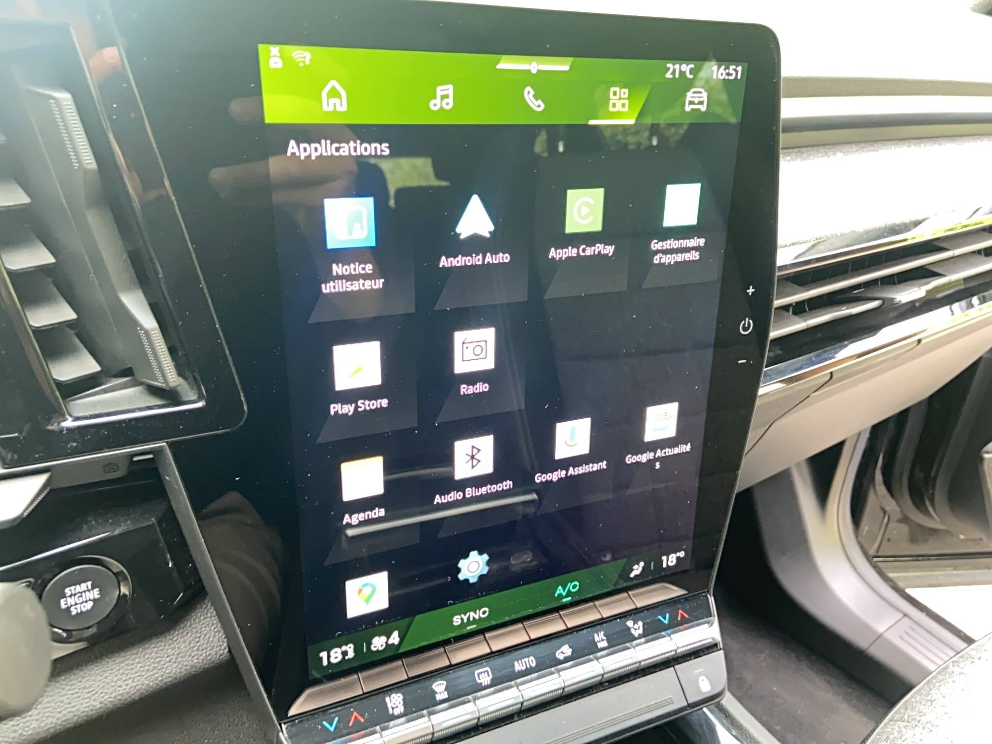 Vente en ligne Renault Espace Espace E-Tech full hybrid 200 GSR2 au prix de 35 490 €