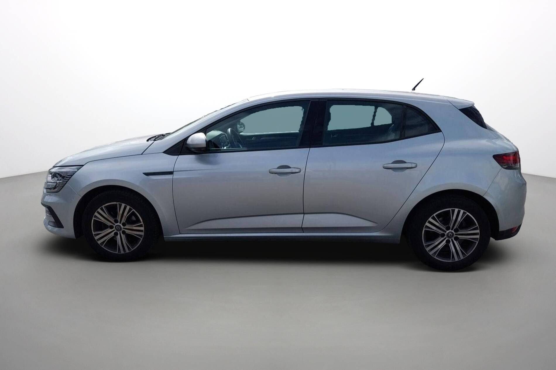 Vente en ligne Renault Megane 4  Blue dCi 115 au prix de 15 990 €