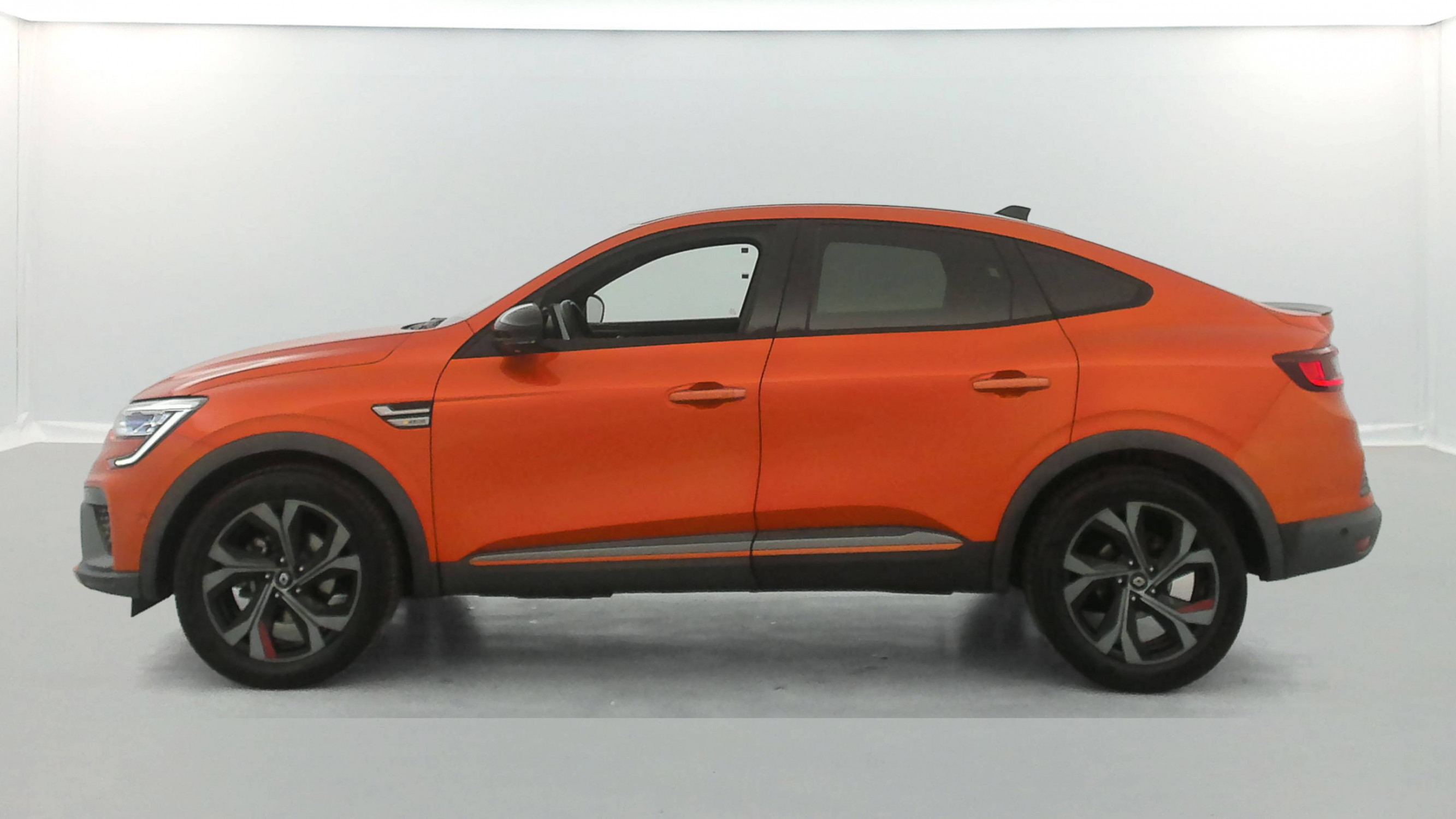 Vente en ligne Renault Arkana  E-Tech 145 - 21B au prix de 22 900 €