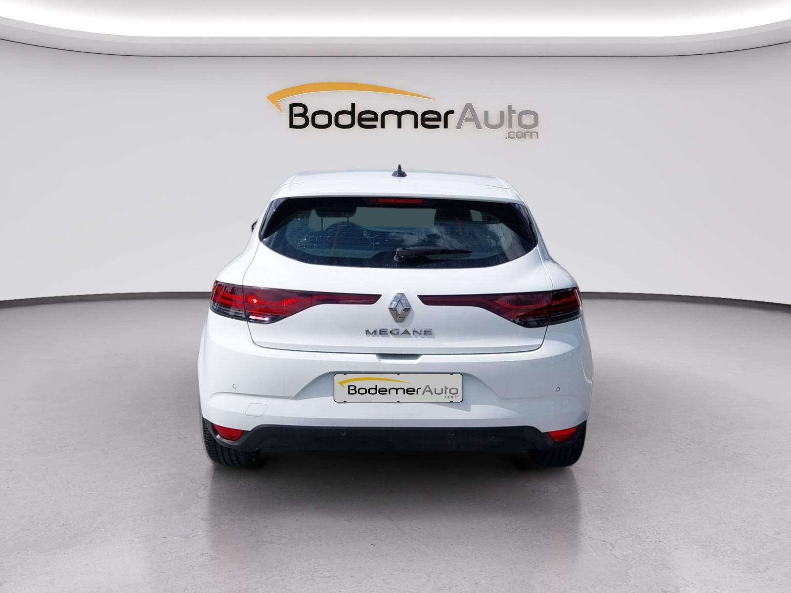 Vente en ligne Renault Megane 4  Blue dCi 115 au prix de 13 490 €