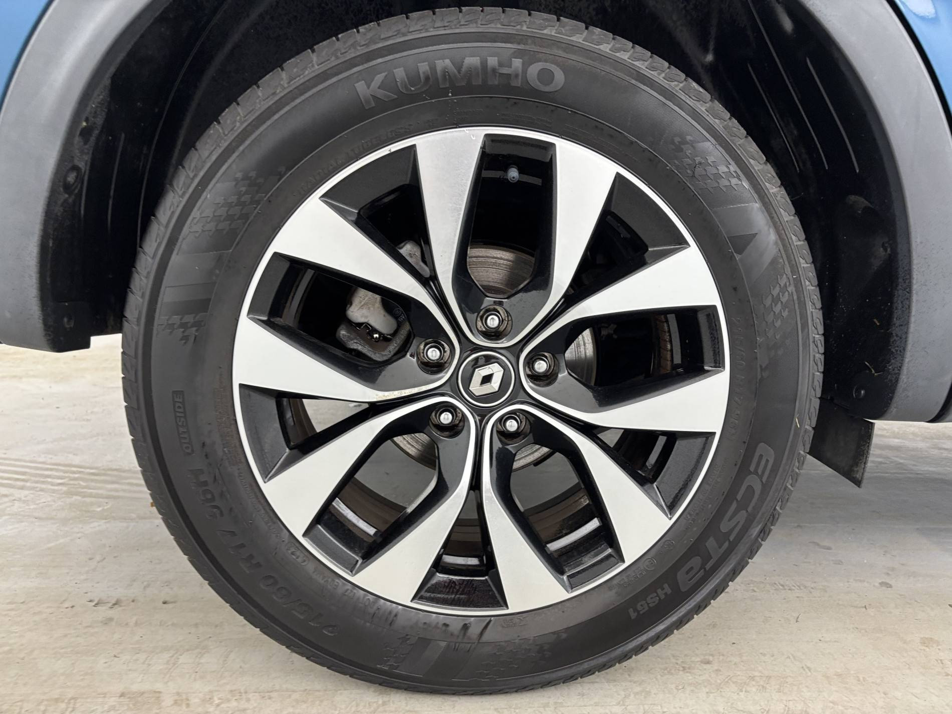 Vente en ligne Renault Arkana  mild hybrid 140 EDC FAP - 22 au prix de 18 250 €