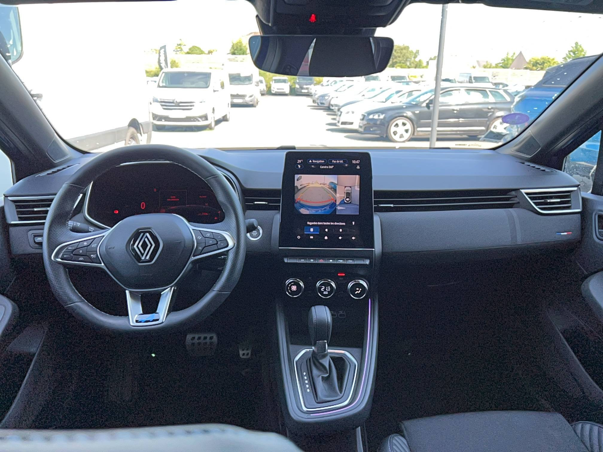 Vente en ligne Renault Clio 5 Clio E-Tech full hybrid 145 au prix de 20 990 €