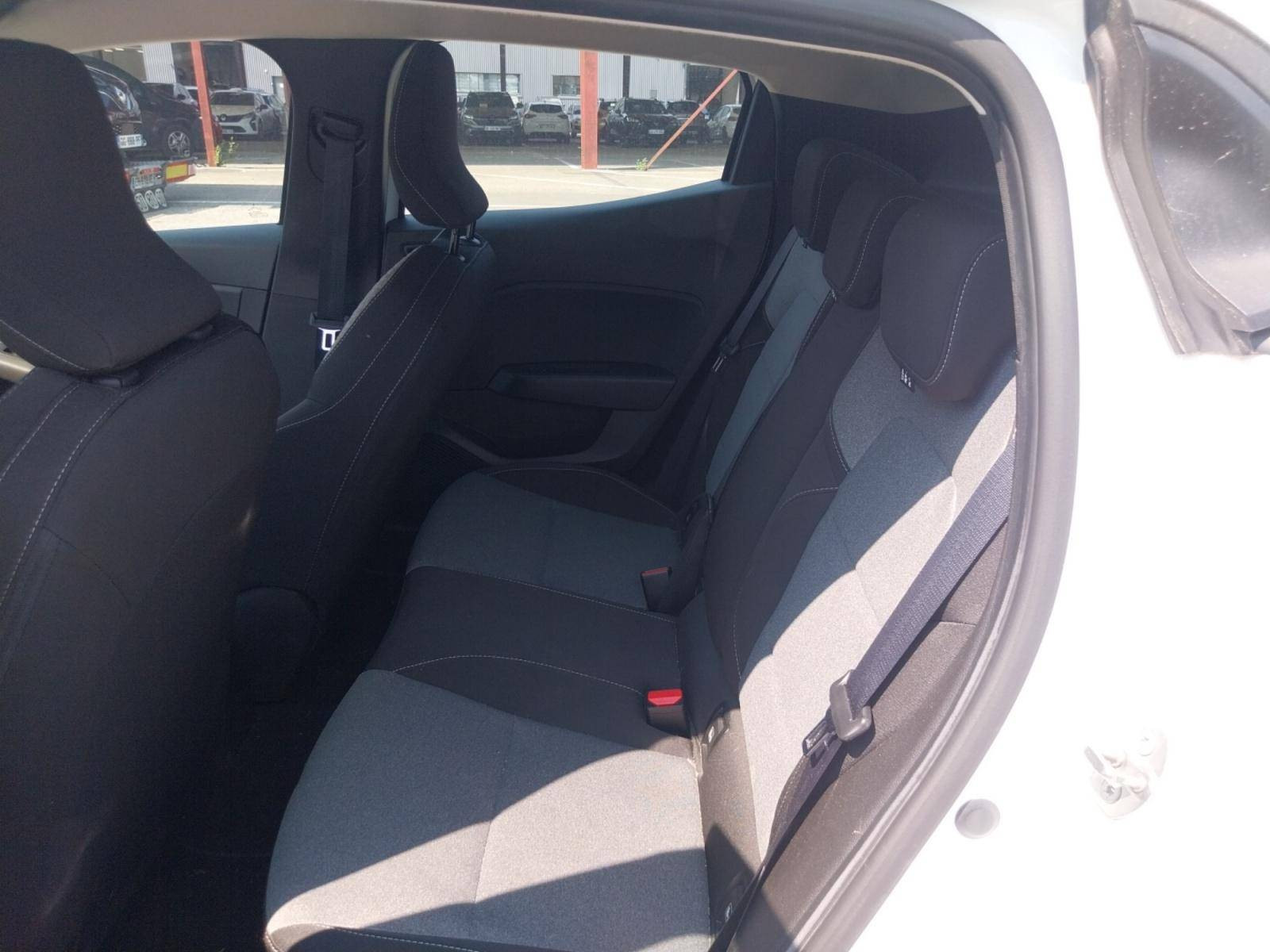Vente en ligne Renault Clio 5 Clio SCe 65 au prix de 12 990 €