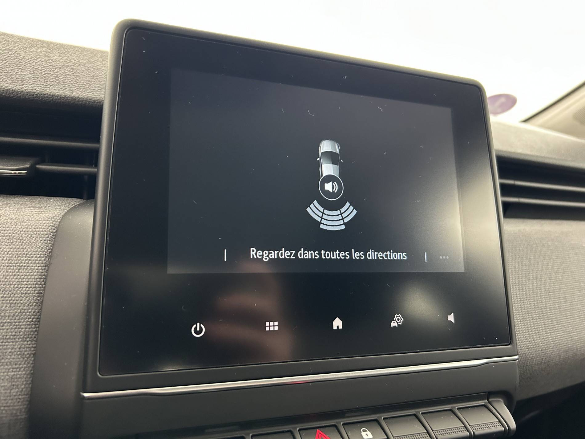 Vente en ligne Renault Clio 5 Clio TCe 90 au prix de 15 690 €