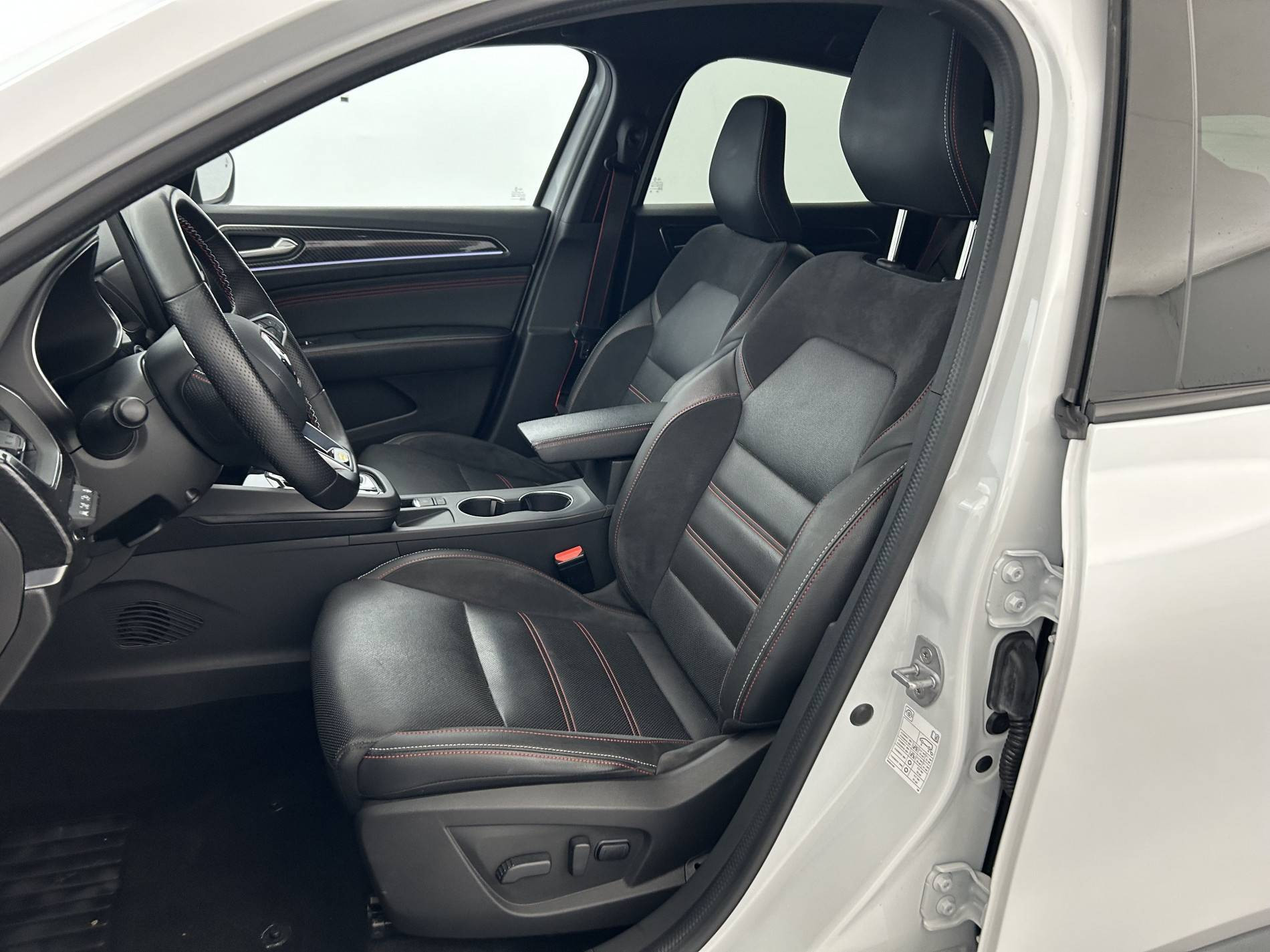 Vente en ligne Renault Arkana  E-Tech hybride 145 au prix de 20 000 €