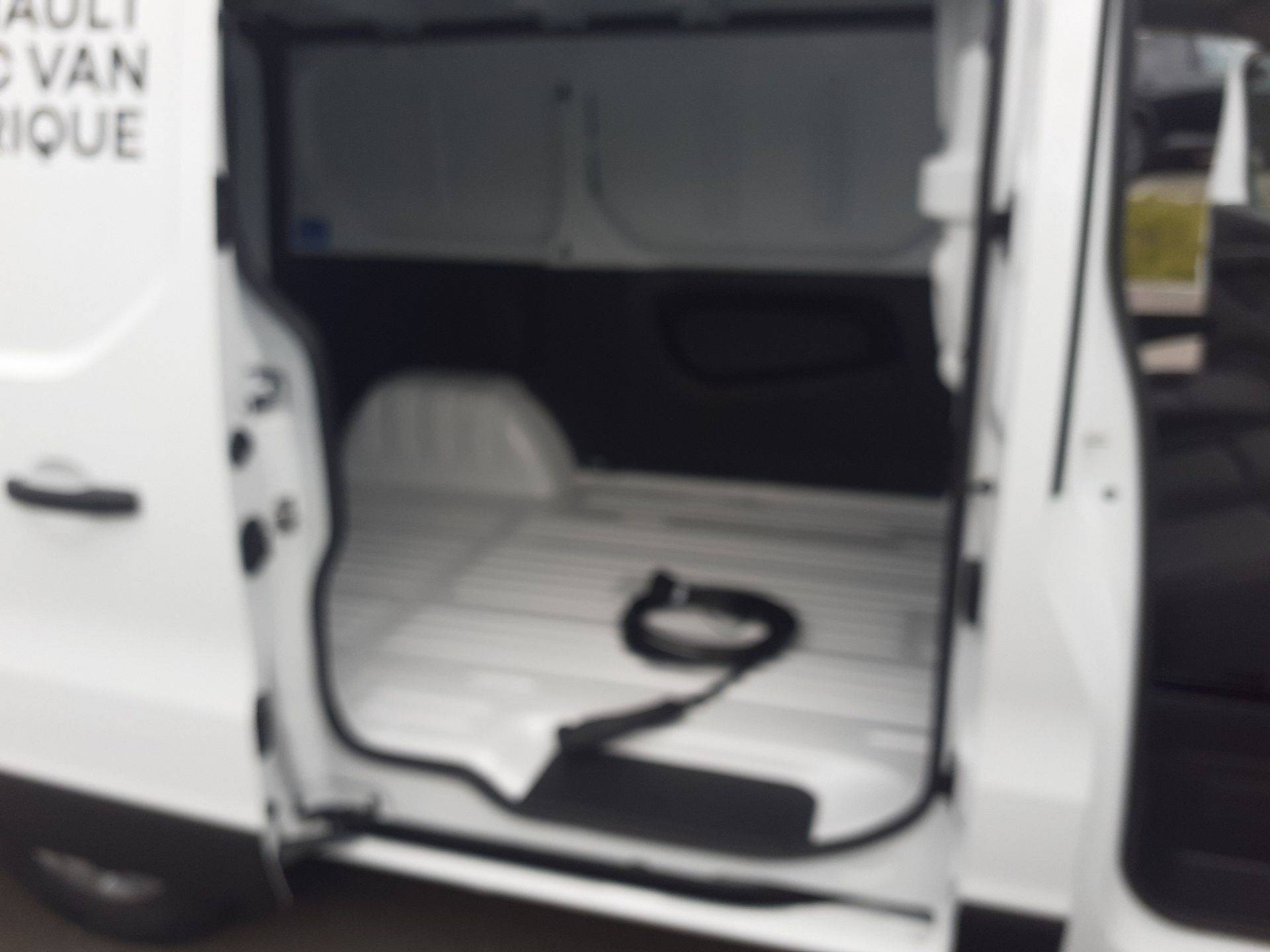 Vente en ligne Renault Trafic Van E-Tech TRAFIC E-TECH ELECTRIQUE FGN L1H1 3T AC22 au prix de 40 224 €