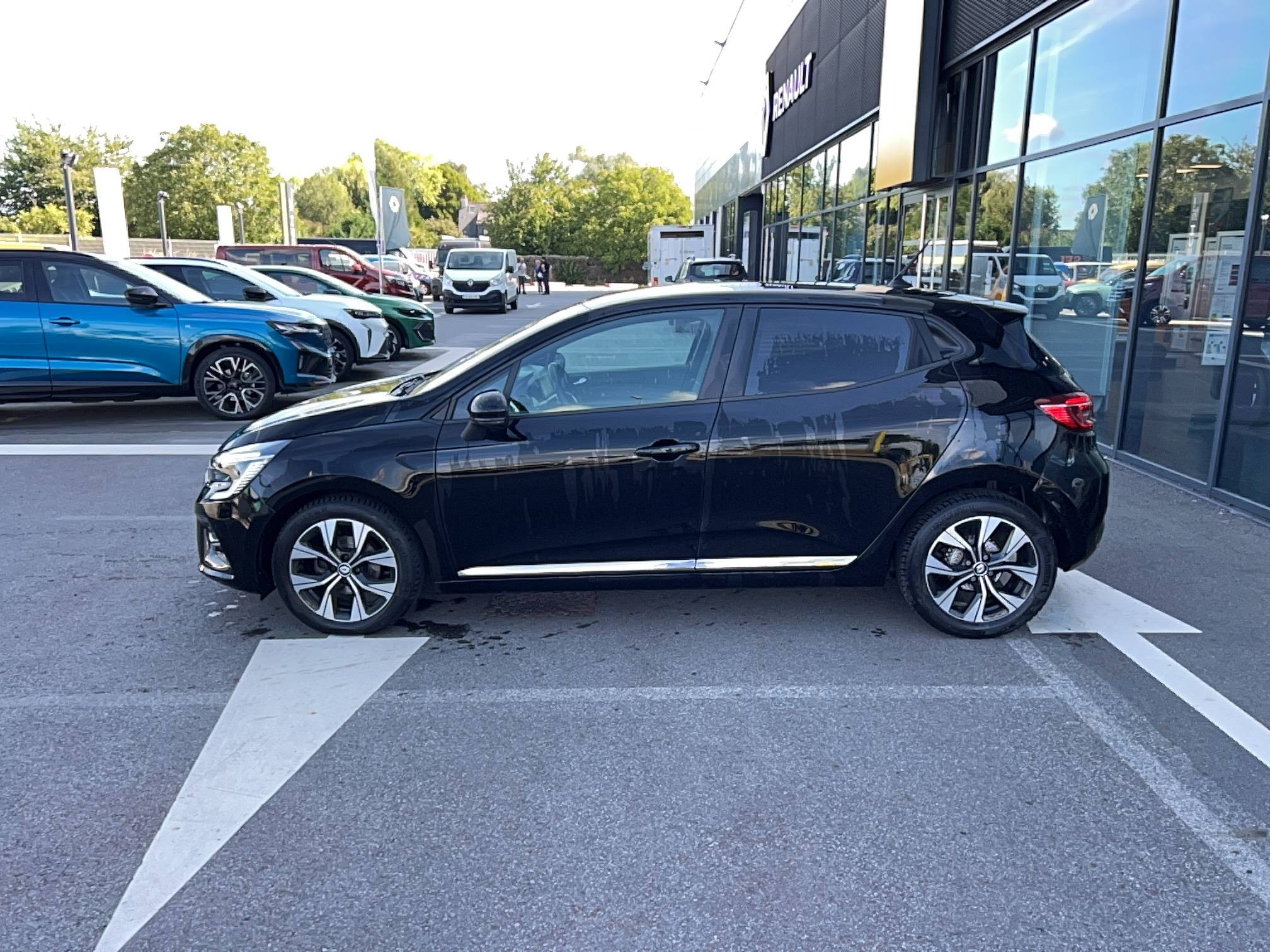 Vente en ligne Renault Clio 5 Clio TCe 100 GPL au prix de 13 990 €