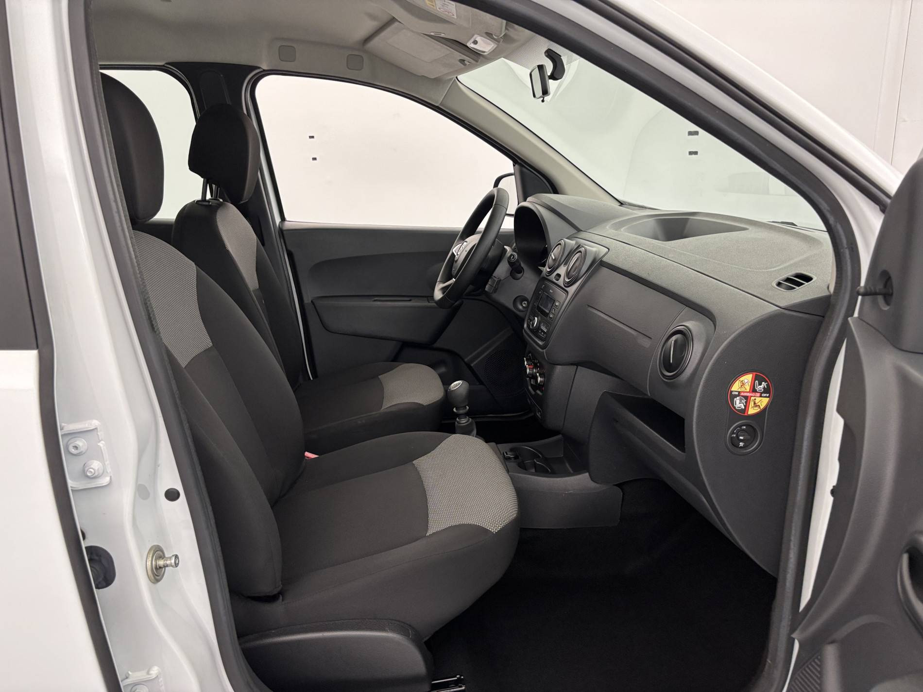 Vente en ligne Dacia Lodgy  Blue dCi 95 7 places au prix de 12 990 €