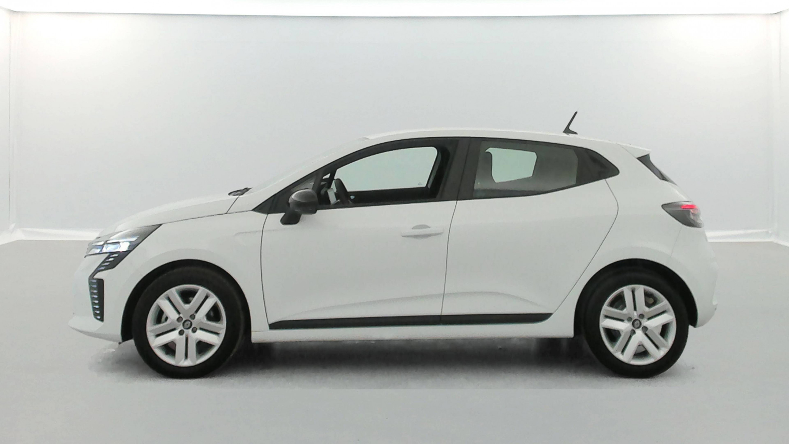 Vente en ligne Renault Clio 5 Clio Blue dCi 100 ch GSR2 au prix de 17 990 €