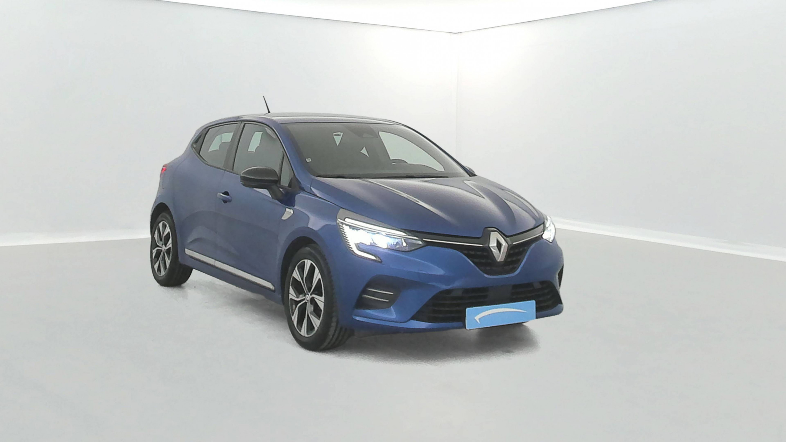 Vente en ligne Renault Clio 5 Clio TCe 90 - 21N au prix de 13 790 €