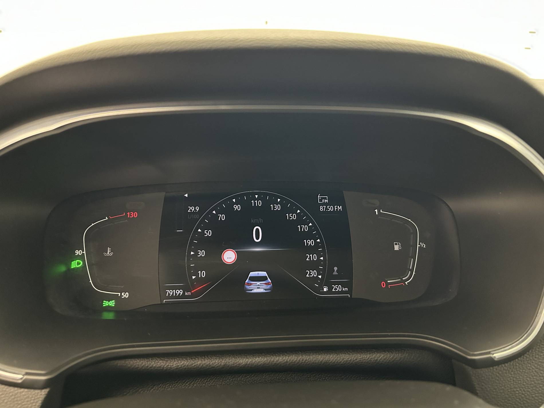 Vente en ligne Renault Megane 4 Mégane IV Berline Blue dCi 115 au prix de 14 890 €