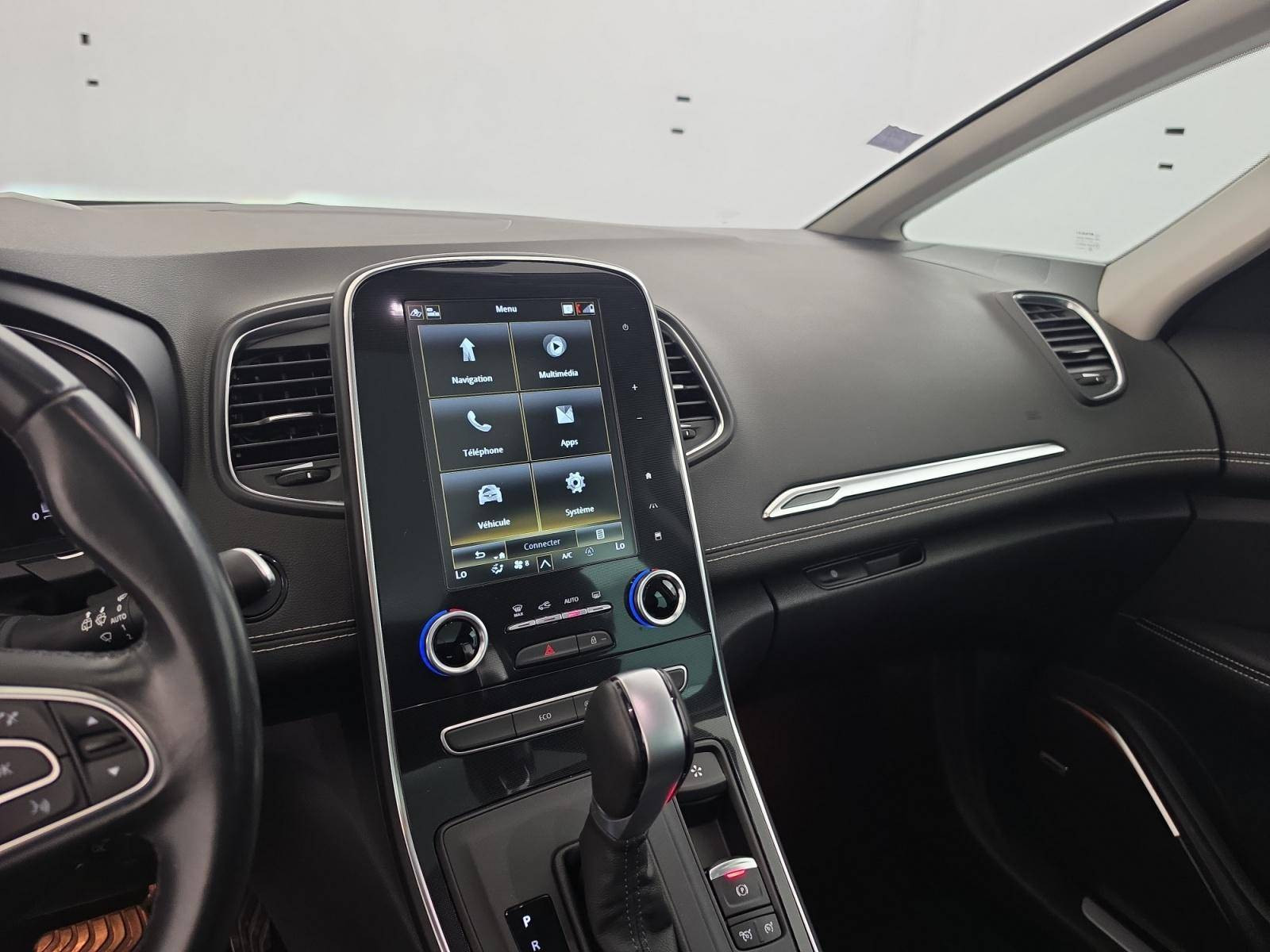Vente en ligne Renault Grand Scenic 4 Grand Scenic TCe 160 FAP EDC au prix de 16 990 €