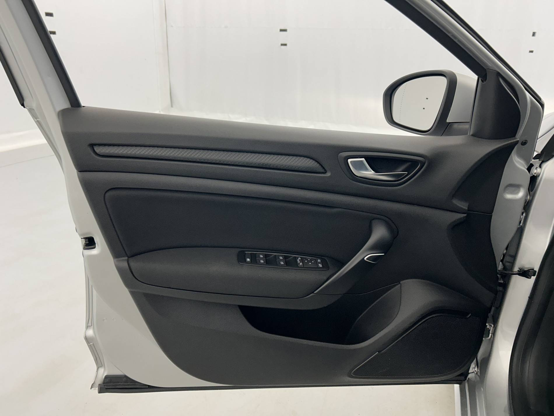 Vente en ligne Renault Megane 4 Estate Mégane IV Estate Blue dCi 115 EDC au prix de 12 090 €