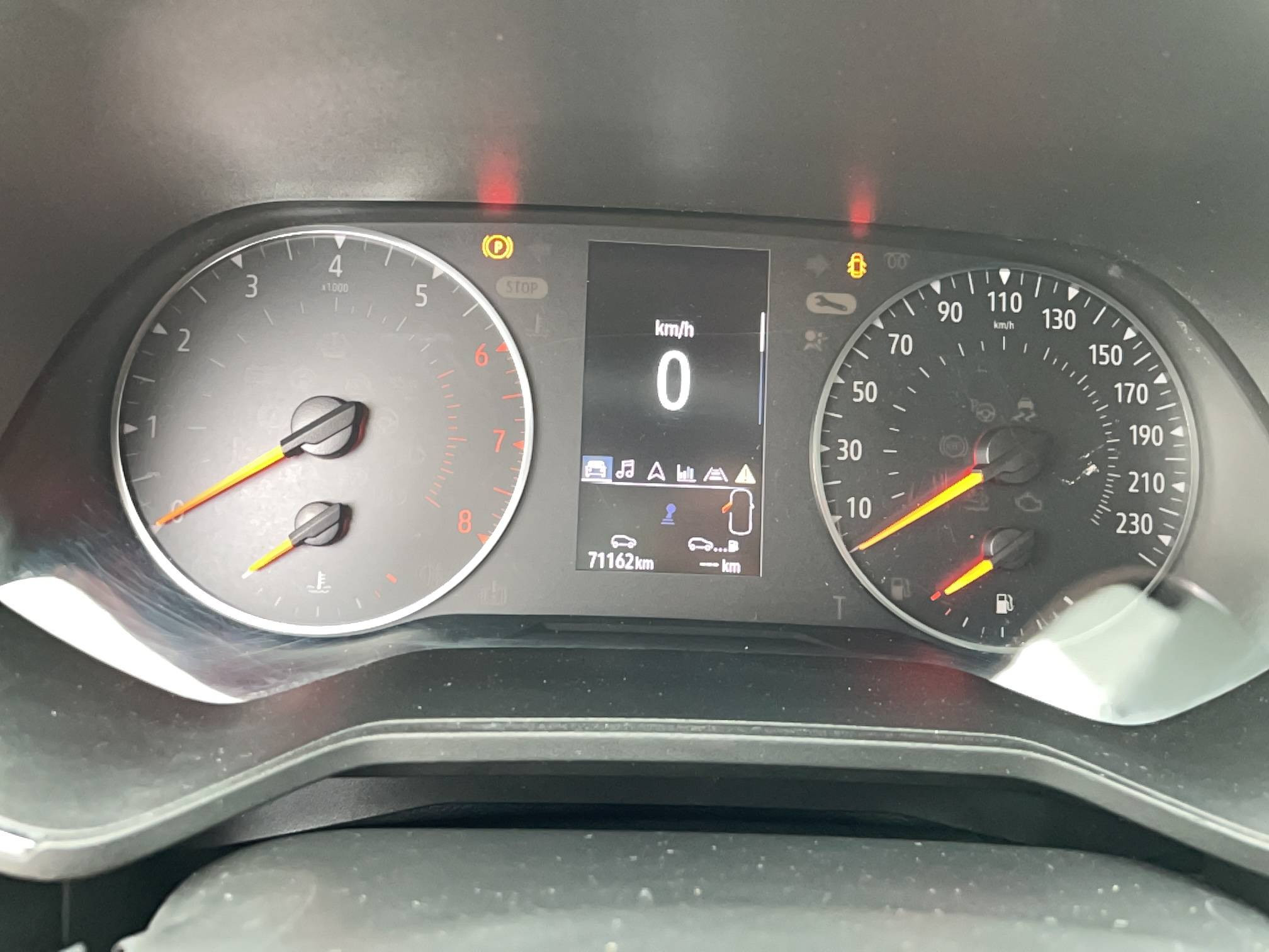 Vente en ligne Renault Clio 5 Clio TCe 90 - 21 au prix de 12 590 €