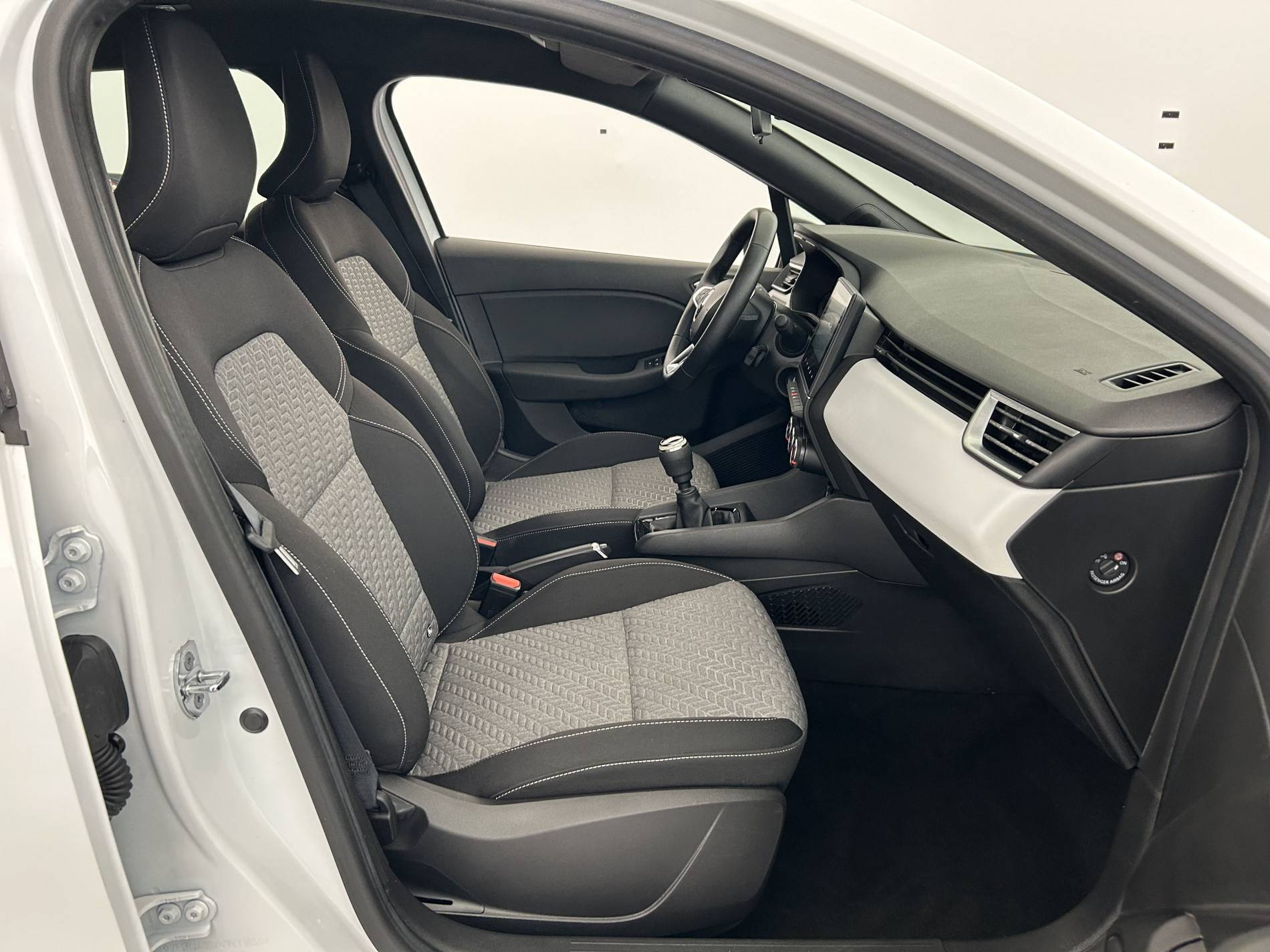 Vente en ligne Renault Clio 5 Clio Blue dCi 100 - 21N au prix de 14 990 €