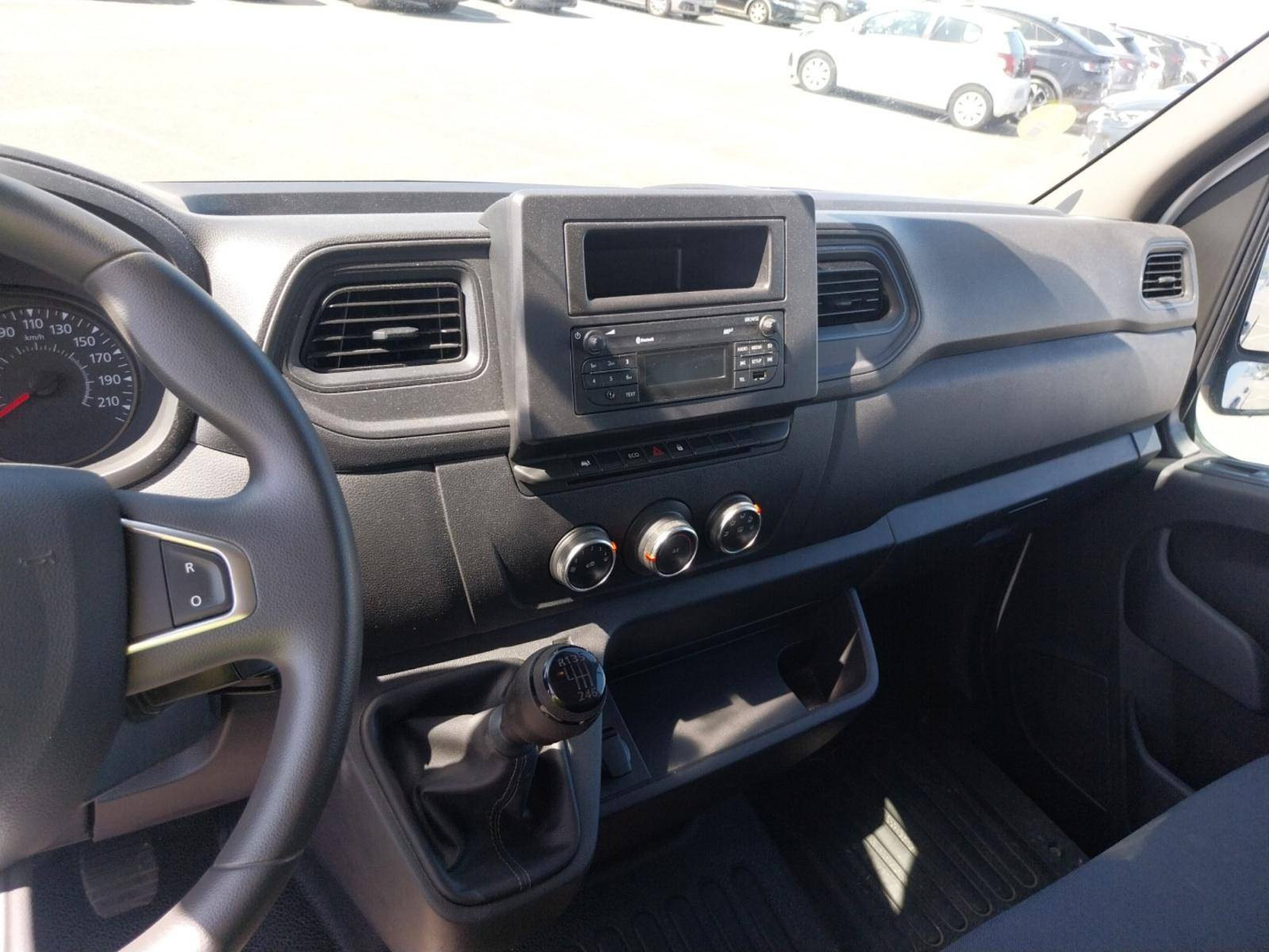 Vente en ligne Renault Master Fourgon MASTER FGN TRAC F3500 L3H3 BLUE DCI 135 au prix de 26 490 €