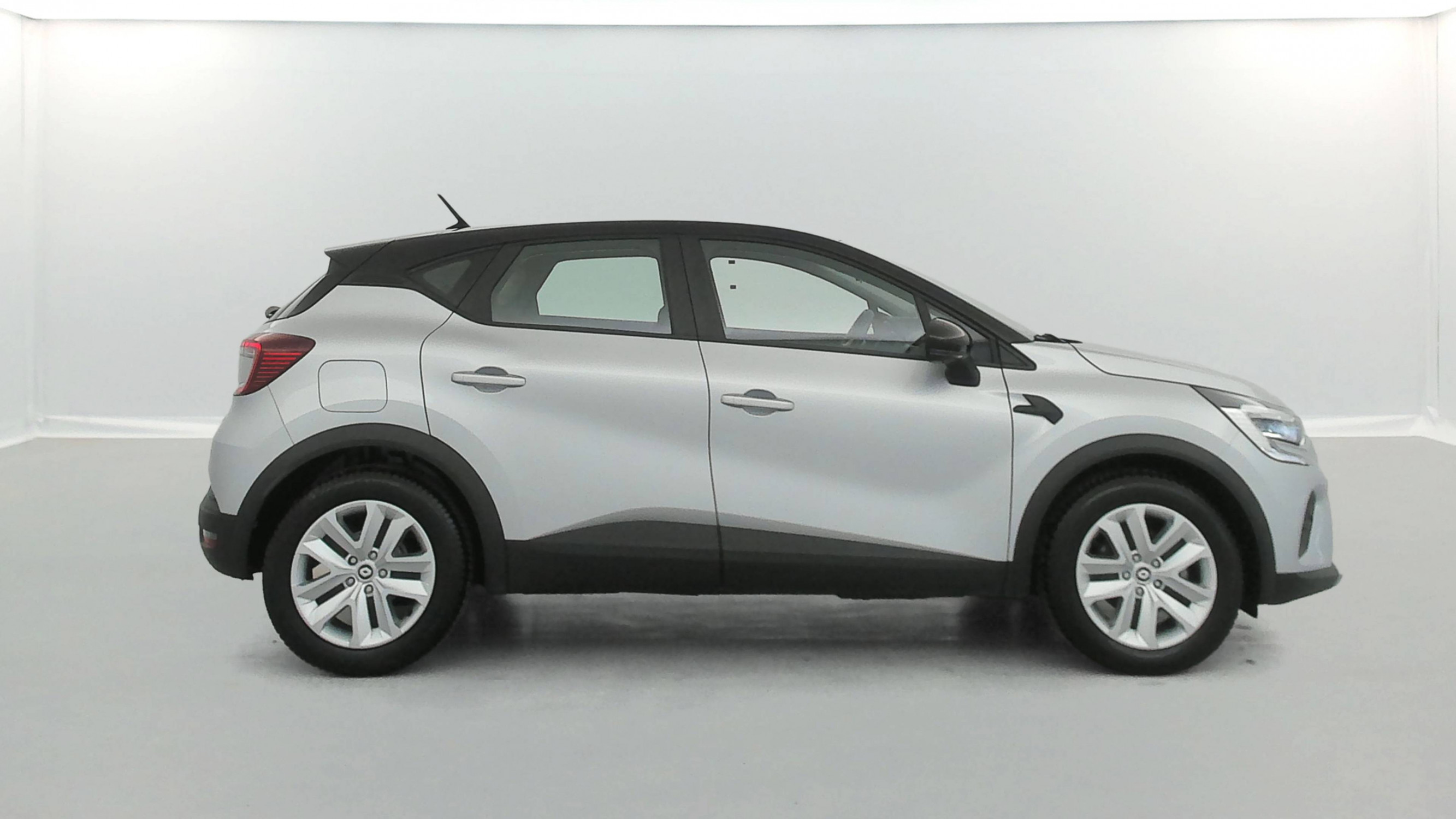 Vente en ligne Renault Captur  E-Tech 145 - 21 au prix de 18 291 €