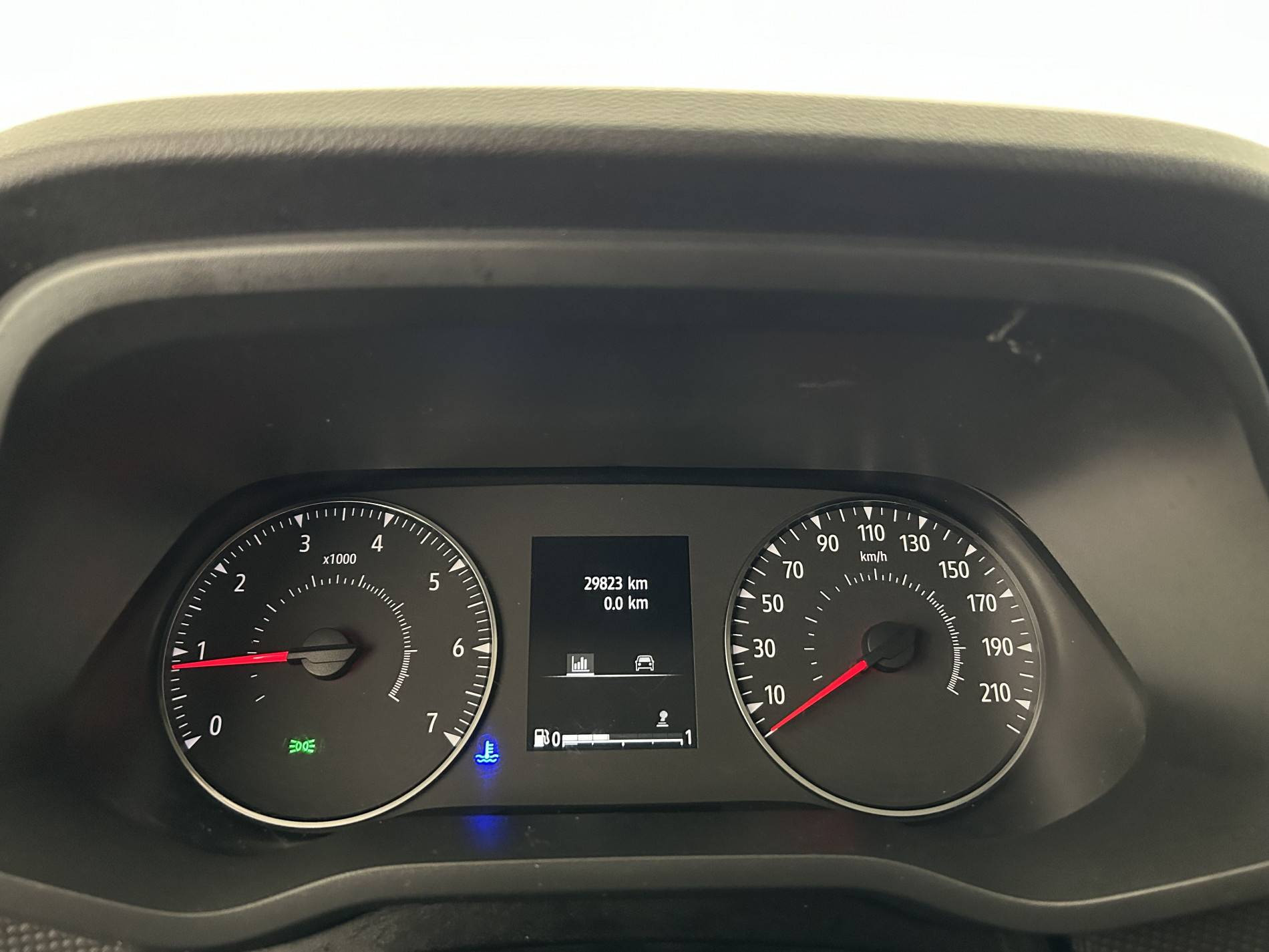 Vente en ligne Renault Trafic 3 Fourgon TRAFIC FGN L1H1 3000 KG BLUE DCI 130 au prix de 24 360 €