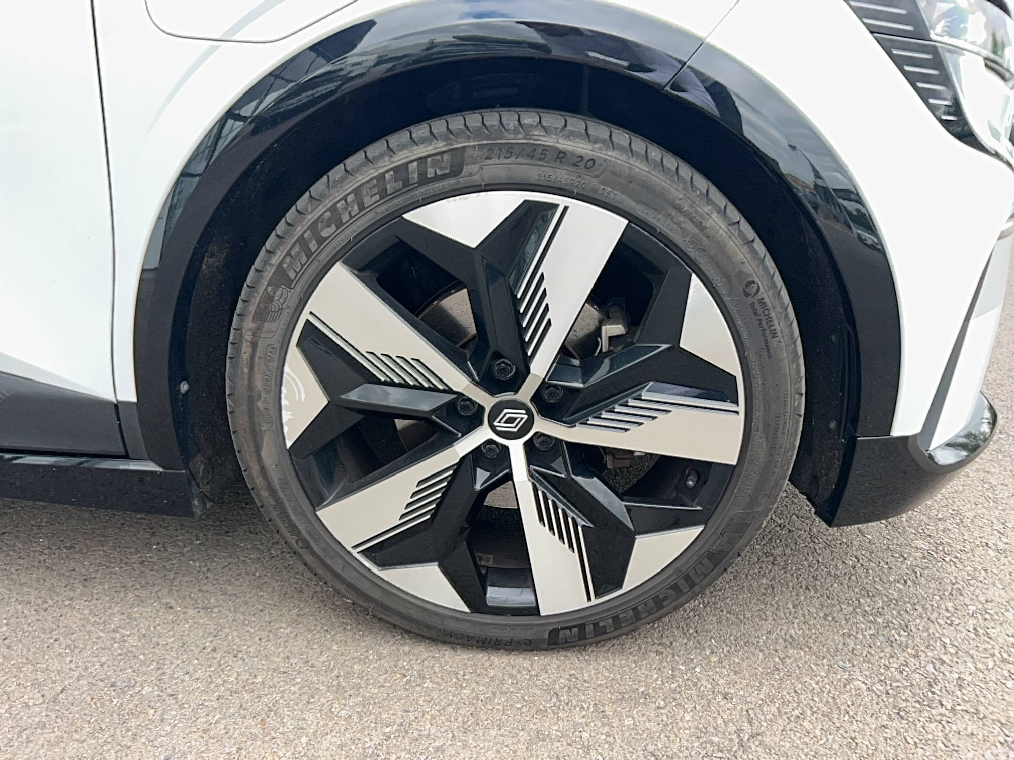 Vente en ligne Renault Megane E-Tech  EV60 220 ch super charge au prix de 23 990 €