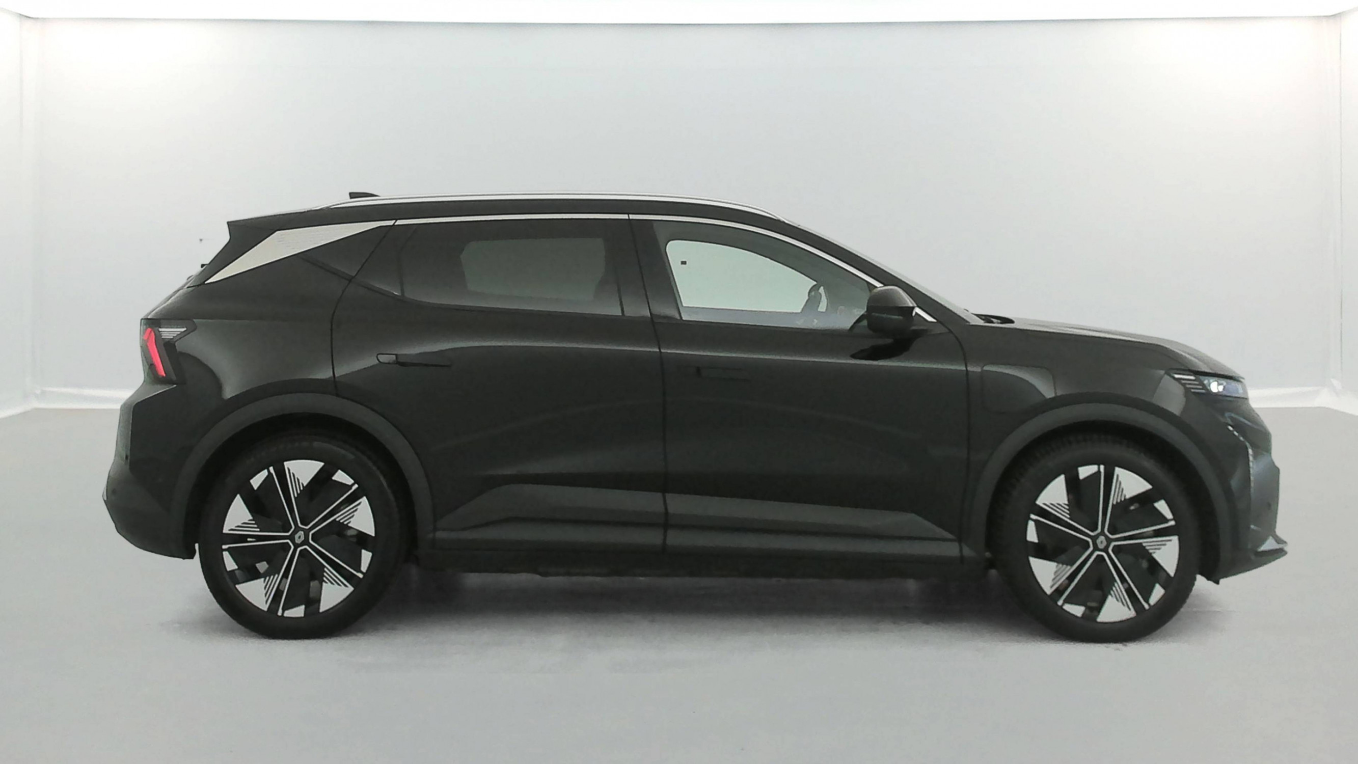 Vente en ligne Renault Scenic E-Tech Scenic E-Tech électrique 220 ch grande autonomie au prix de 36 791 €