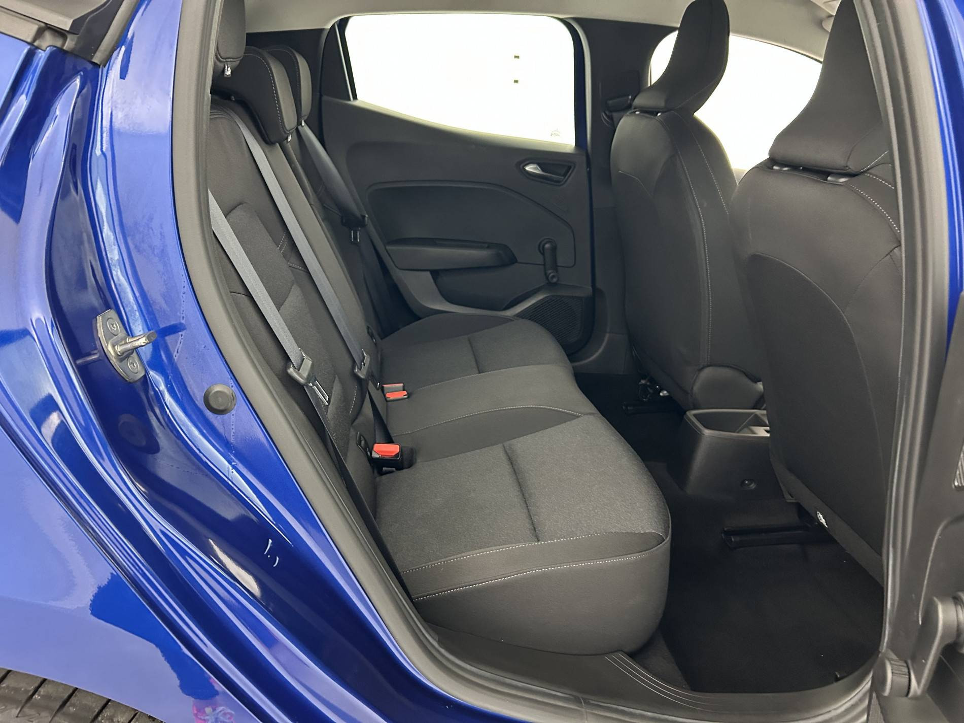 Vente en ligne Renault Clio 5 Clio TCe 90 au prix de 15 490 €