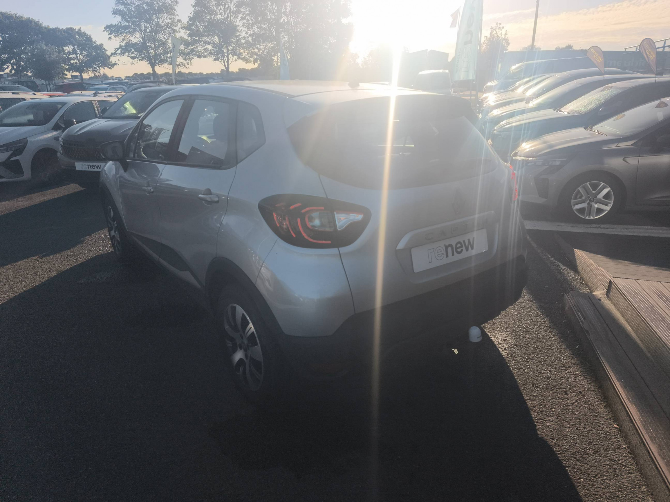 Vente en ligne Renault Captur  TCe 90 Energy au prix de 11 990 €