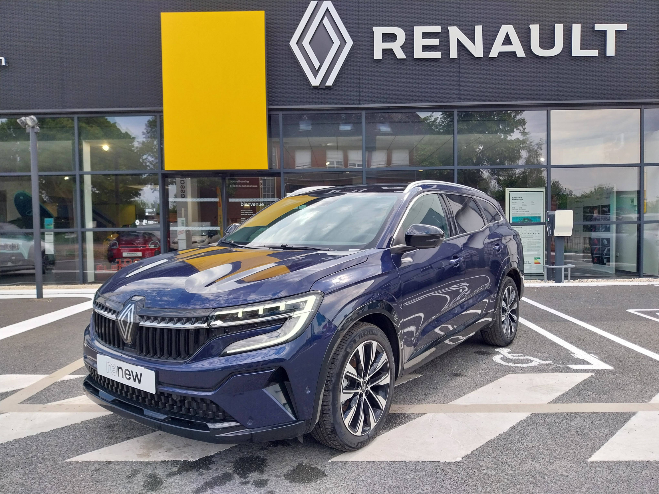 Renault Espace Espace E-Tech full hybrid 200 GSR2 occasion de 2025 en vente à Argentan