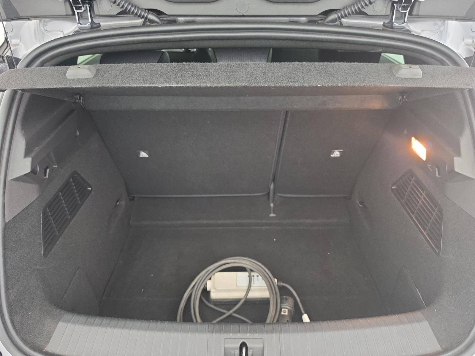 Vente en ligne Renault Megane E-Tech  EV40 130ch standard charge au prix de 18 490 €