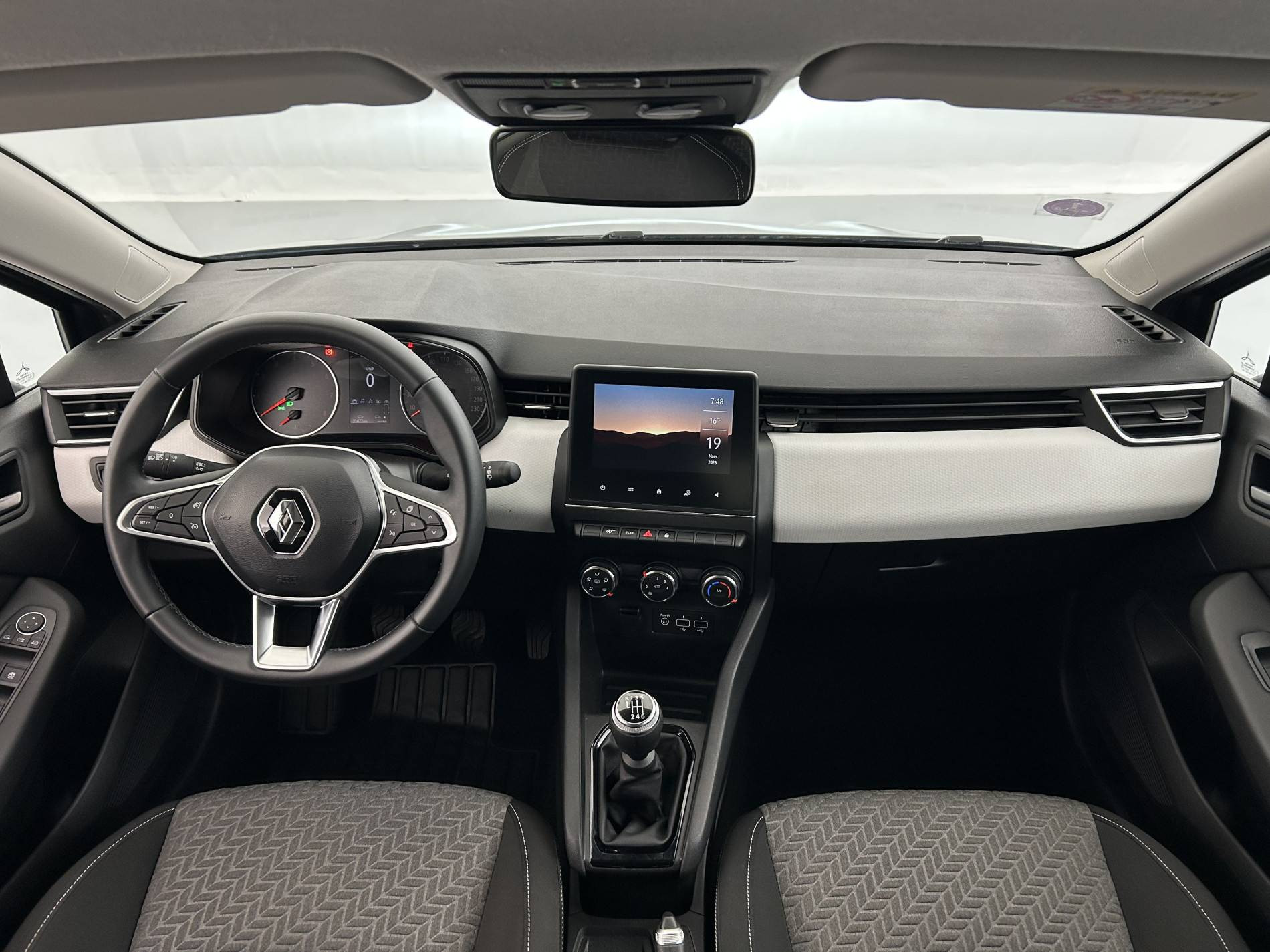 Vente en ligne Renault Clio 5 Clio TCe 90 au prix de 14 290 €