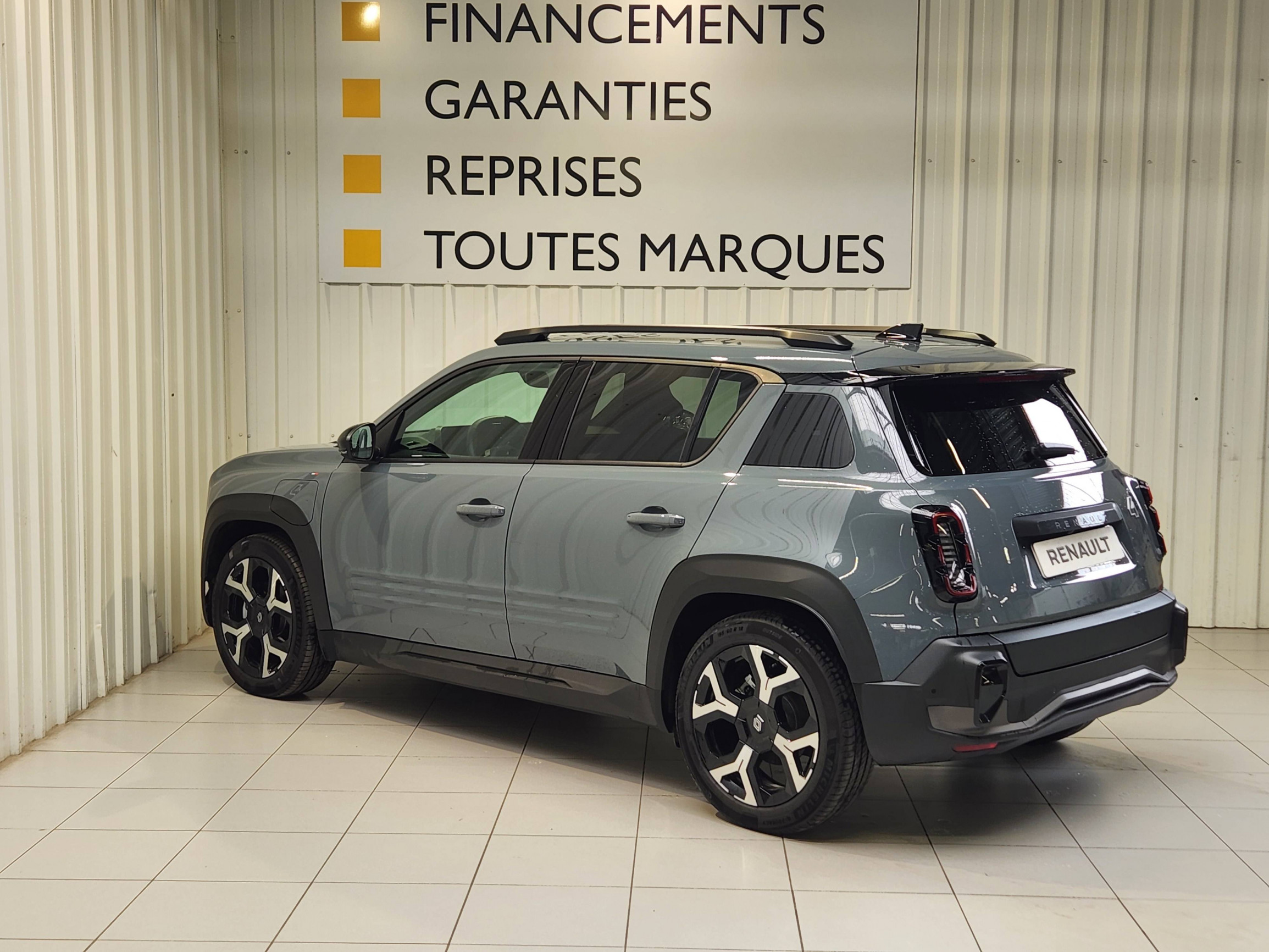 Vente en ligne Renault R4 E-Tech  150 ch autonomie confort au prix de 34 690 €