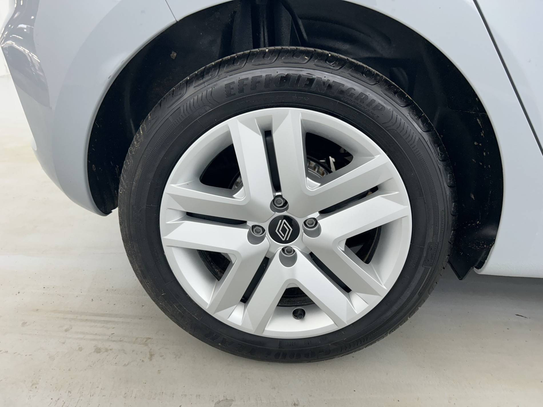 Vente en ligne Renault Clio 5 Clio TCe 90 ch GSR2 au prix de 15 490 €