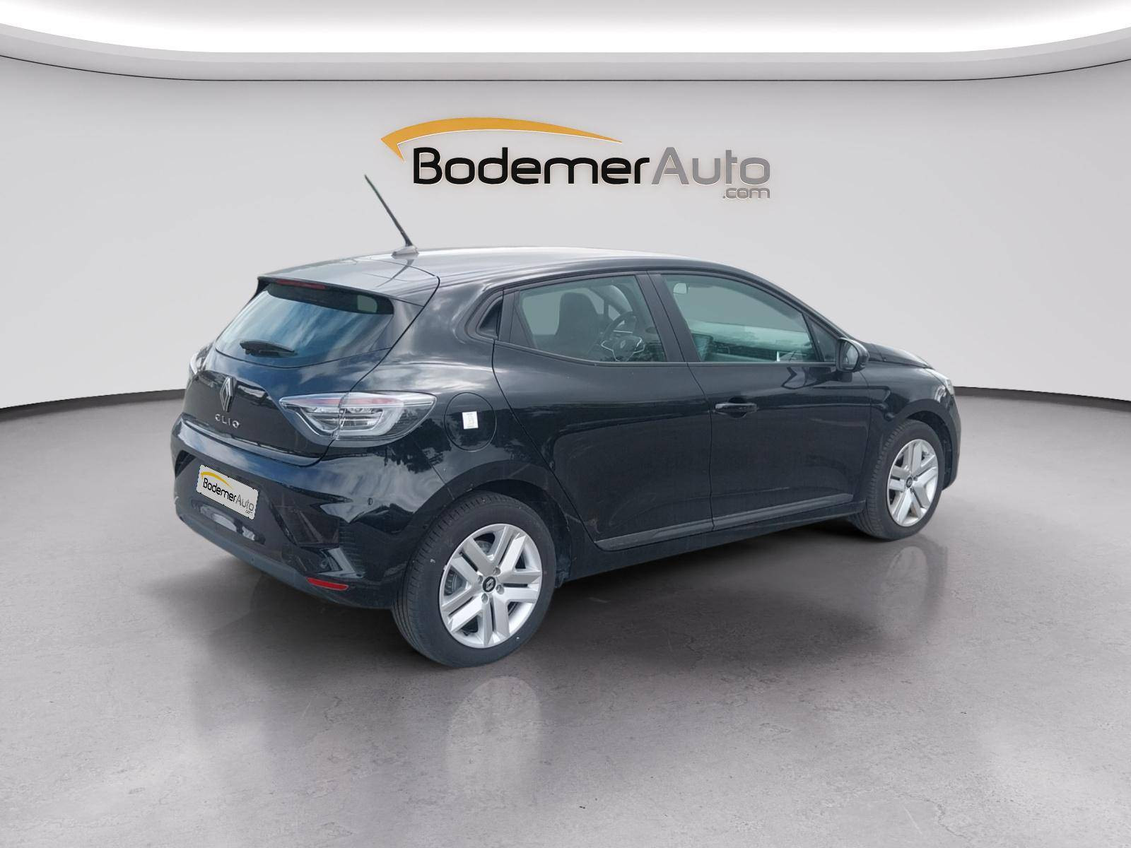 Vente en ligne Renault Clio 5 Clio Blue dCi 100 ch GSR2 au prix de 17 690 €