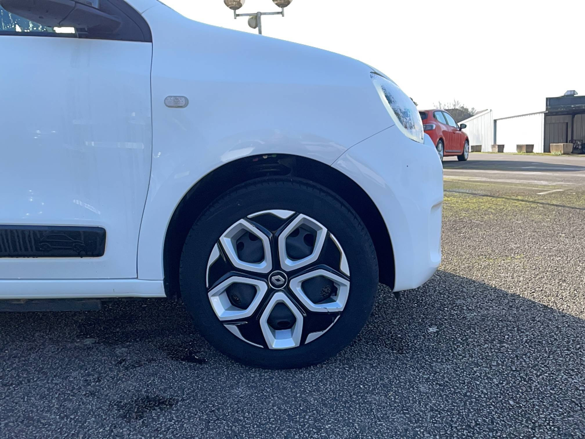 Vente en ligne Renault Twingo Electrique Twingo III E-Tech au prix de 11 490 €