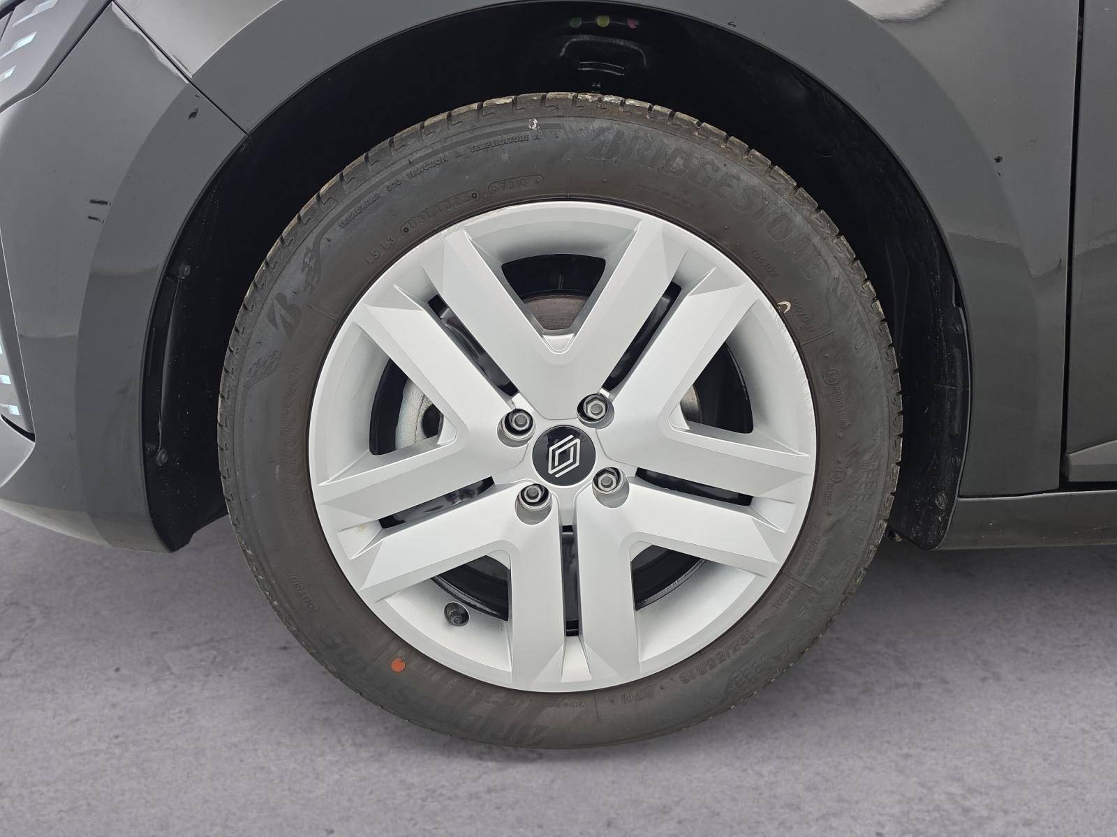 Vente en ligne Renault Clio 5 Clio Blue dCi 100 ch GSR2 au prix de 17 690 €