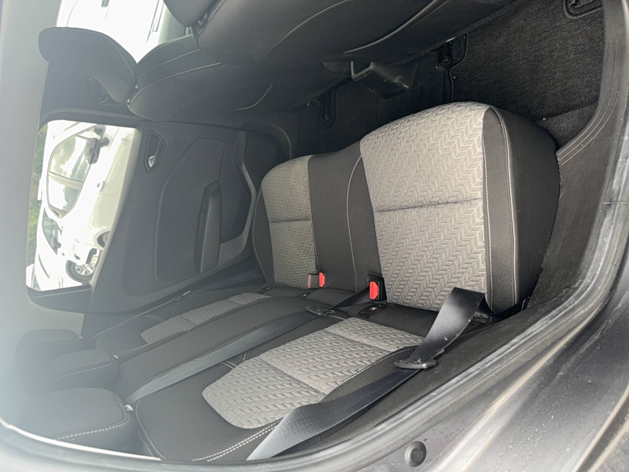 Vente en ligne Renault Clio 5 Clio TCe 90 au prix de 14 990 €