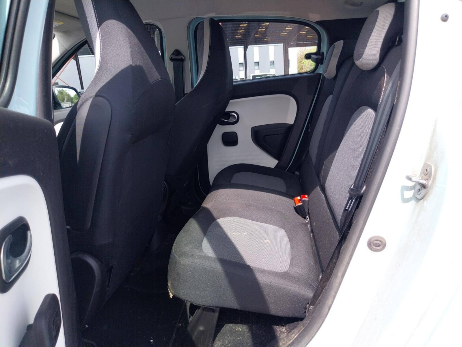 Vente en ligne Renault Twingo Electrique Twingo III E-Tech au prix de 13 490 €
