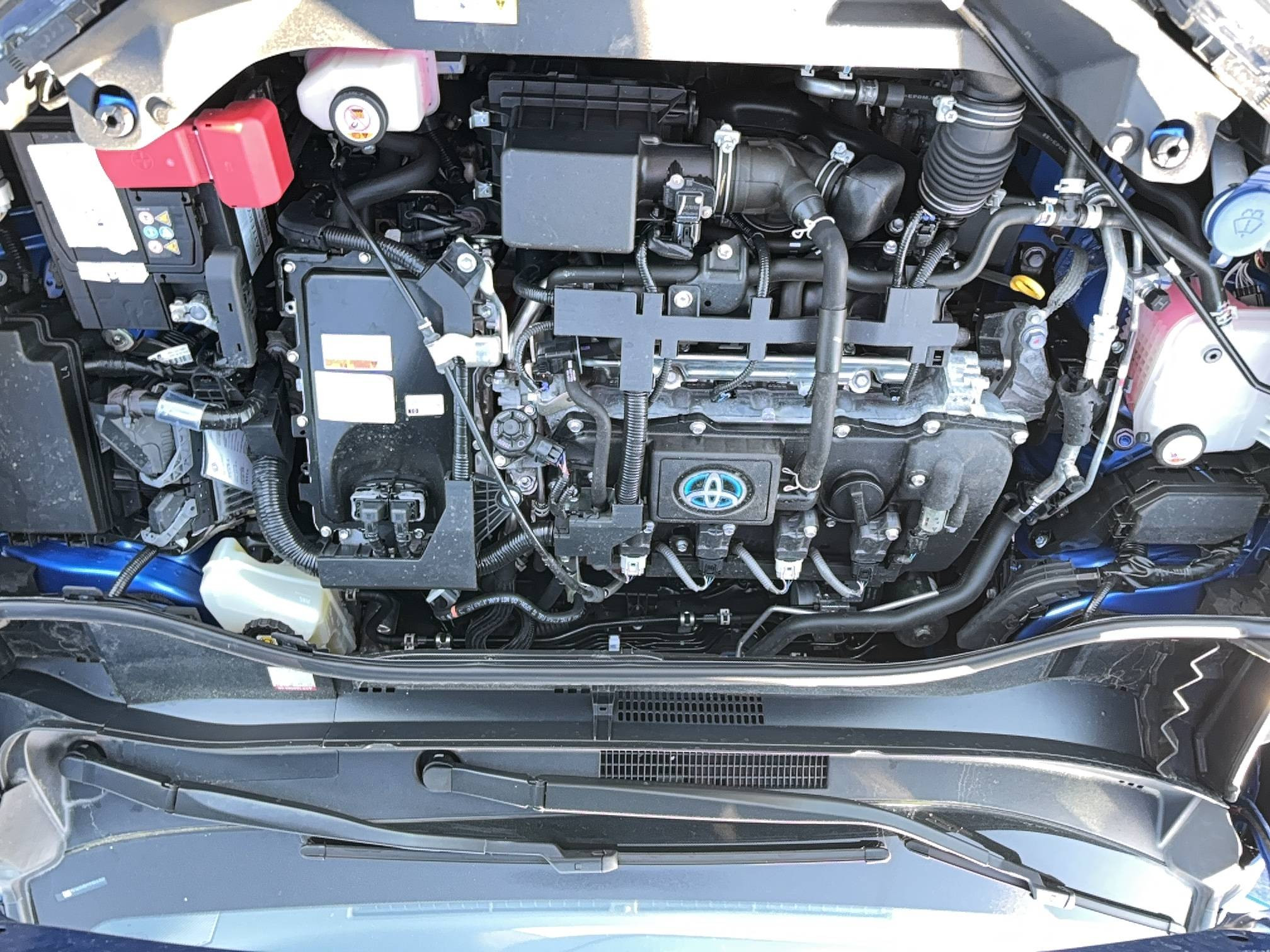 Vente en ligne Toyota C-HR C-HR Hybride 1.8L au prix de 19 990 €