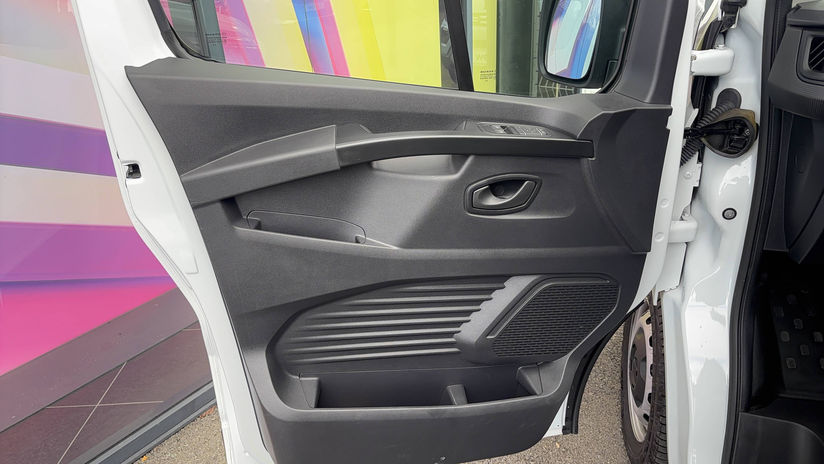 Vente en ligne Renault Trafic 3 Fourgon TRAFIC FGN L1H1 3000 KG BLUE DCI 130 au prix de 25 990 €