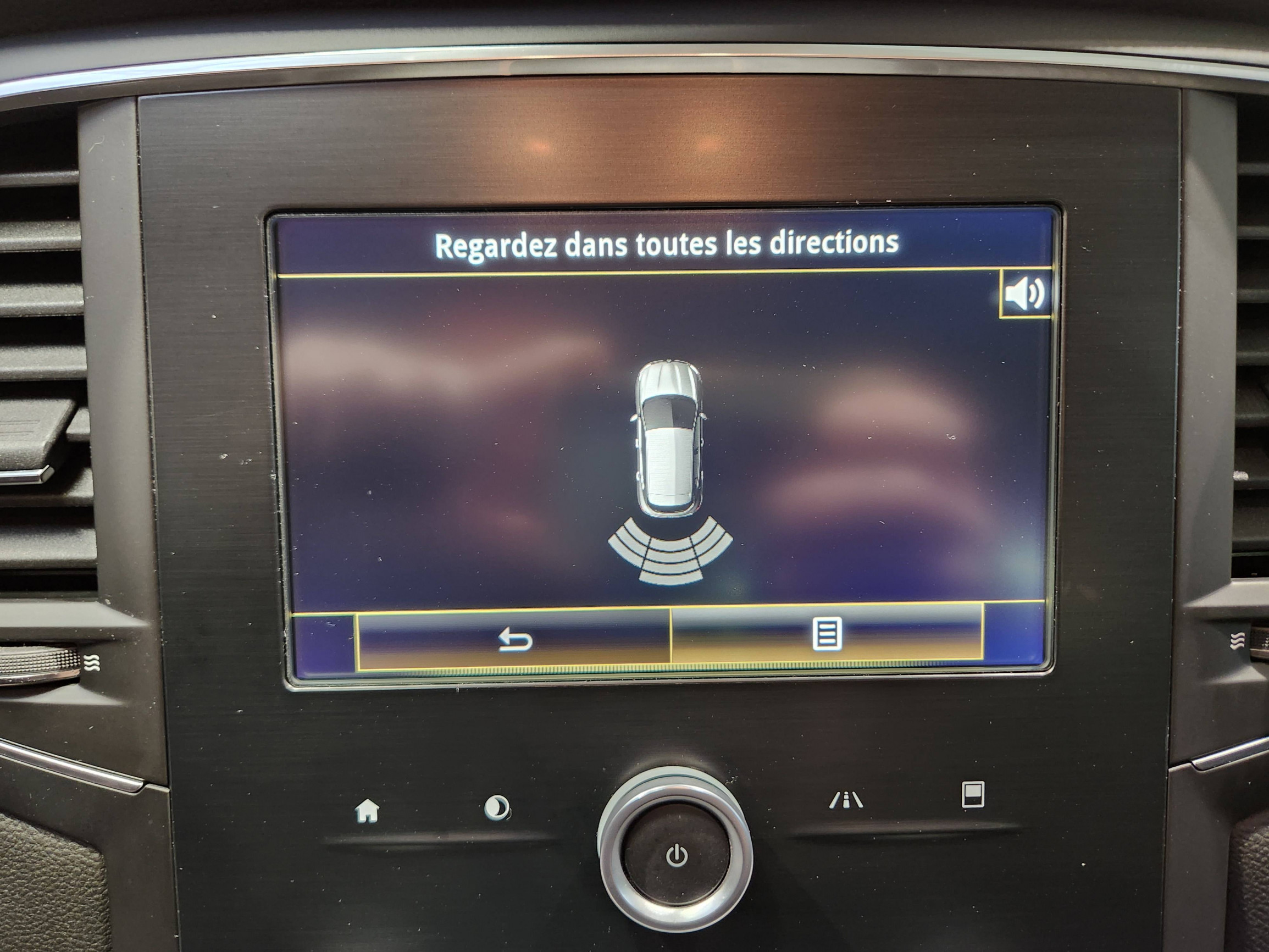 Vente en ligne Renault Megane 4 Mégane IV Berline dCi 90 Energy au prix de 13 890 €