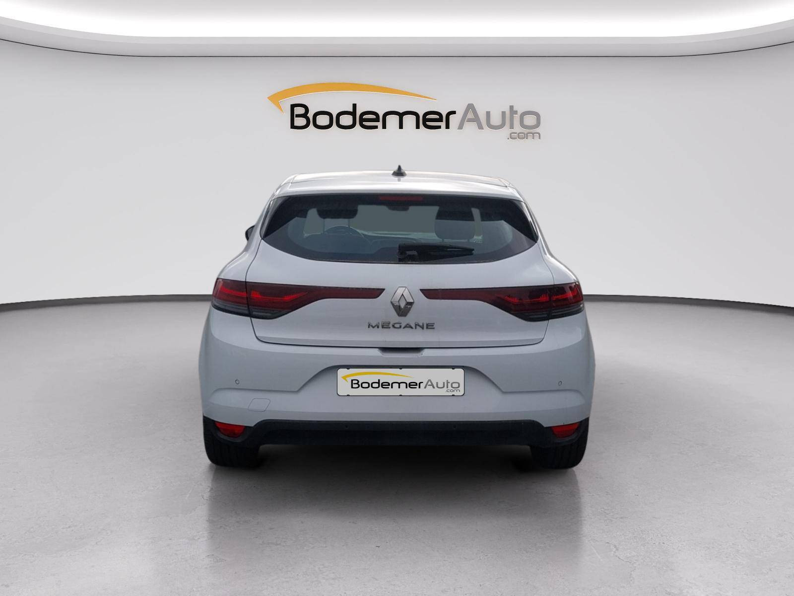 Vente en ligne Renault Megane 4  BLUE DCI 115 au prix de 13 900 €