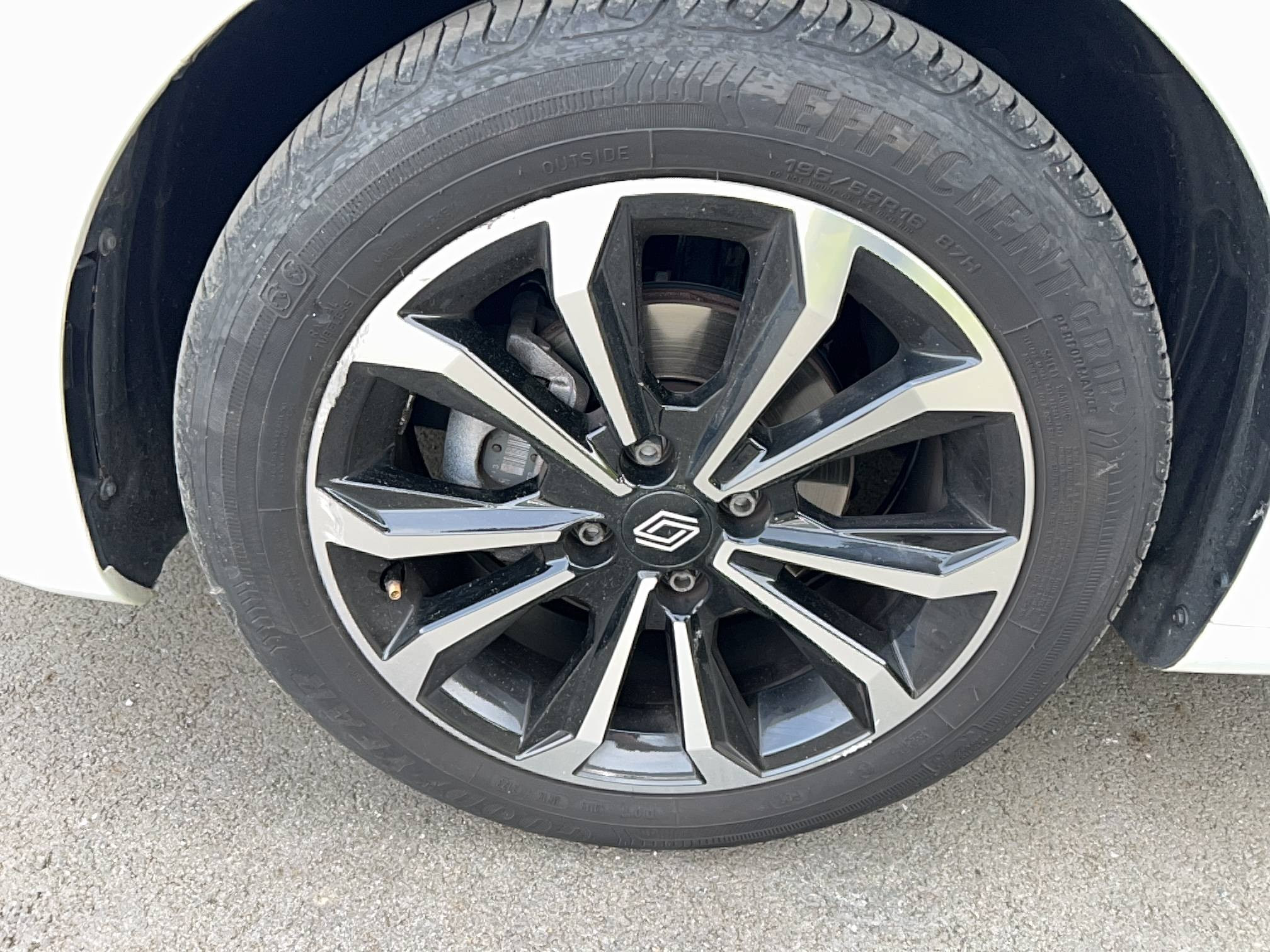 Vente en ligne Renault Clio 5 Clio TCe 90 au prix de 16 990 €