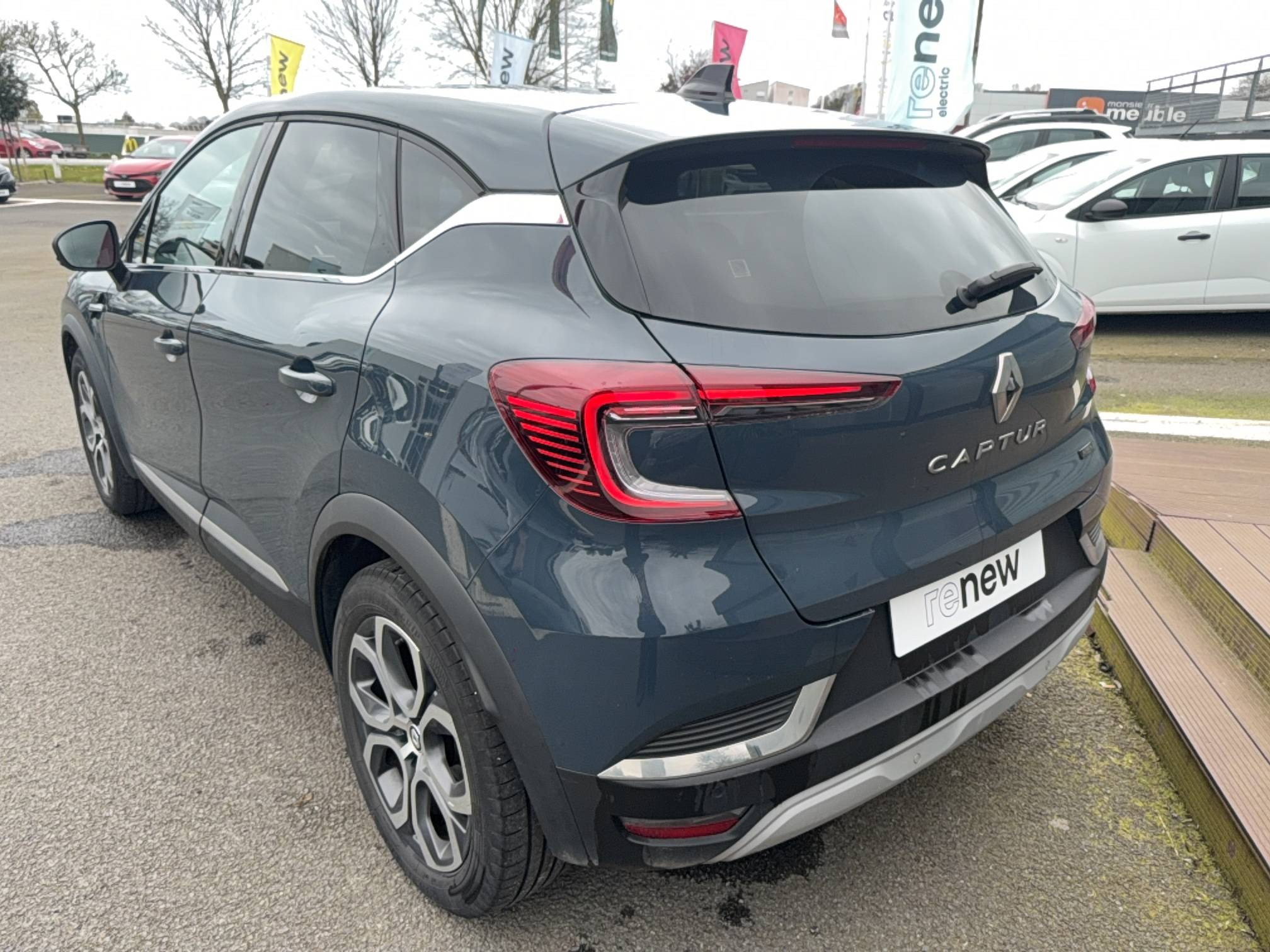 Vente en ligne Renault Captur  E-Tech full hybrid 145 au prix de 19 690 €