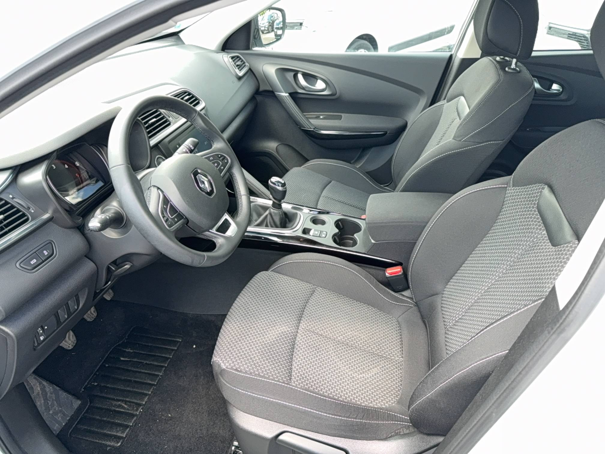 Vente en ligne Renault Kadjar  Blue dCi 115 au prix de 16 590 €