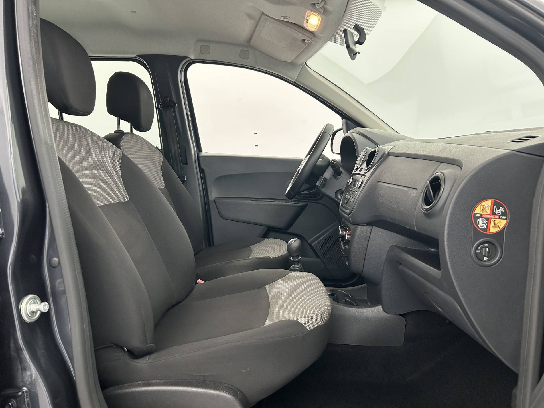 Vente en ligne Dacia Lodgy  Blue dCi 95 7 places au prix de 16 590 €