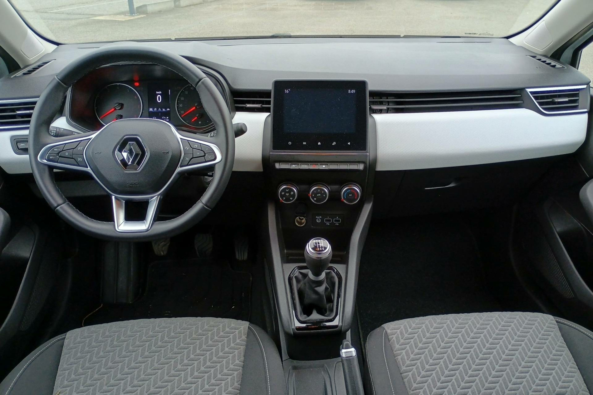 Vente en ligne Renault Clio 5 Clio TCe 90 au prix de 13 890 €