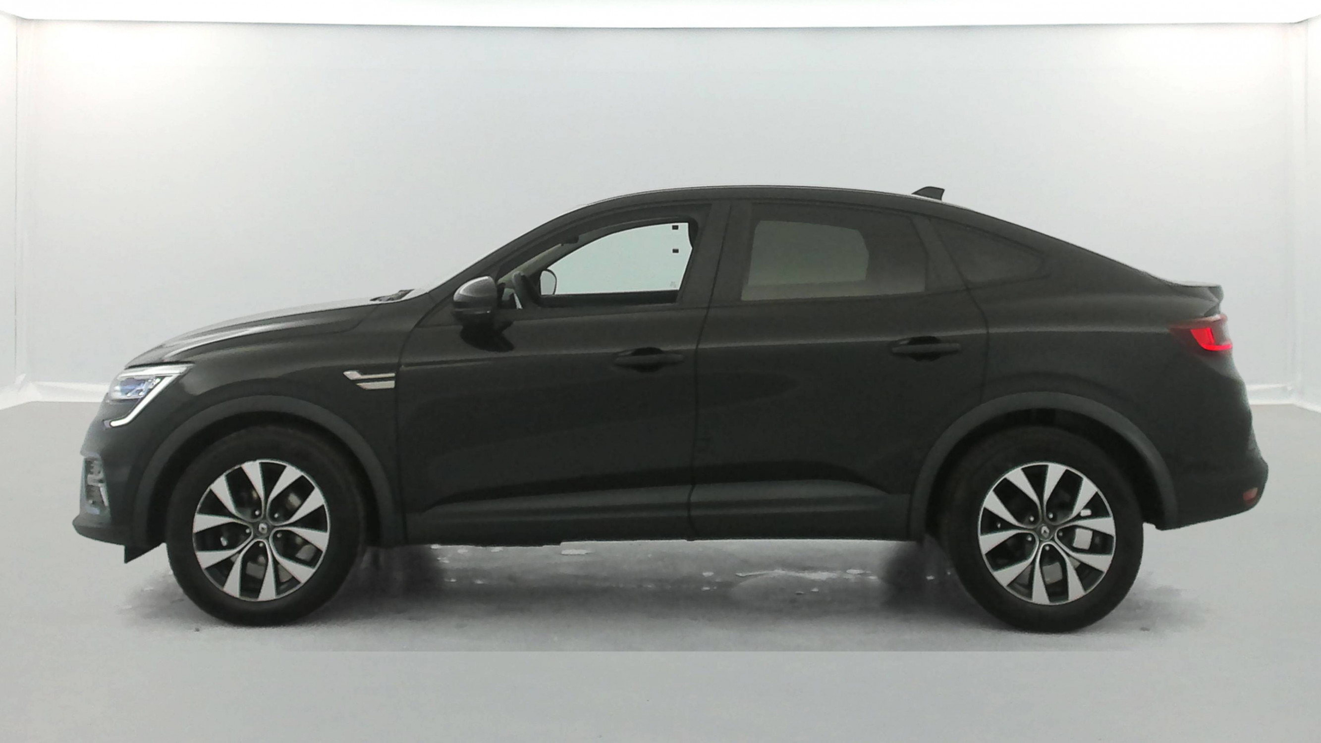 Vente en ligne Renault Arkana  mild hybrid 140 EDC FAP - 22 au prix de 18 790 €