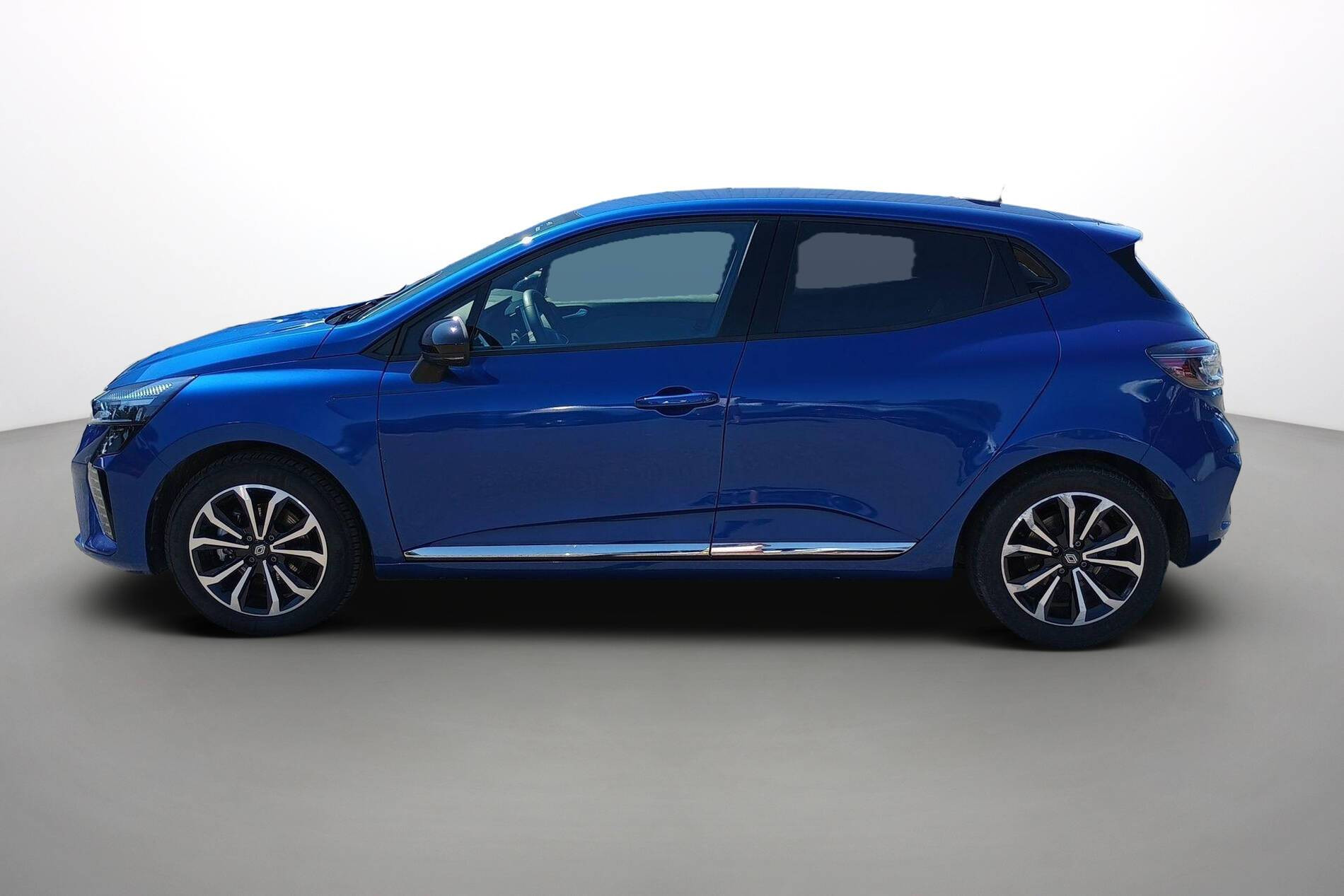 Vente en ligne Renault Clio 5 Clio E-Tech full hybrid 145 ch GSR2 au prix de 19 490 €